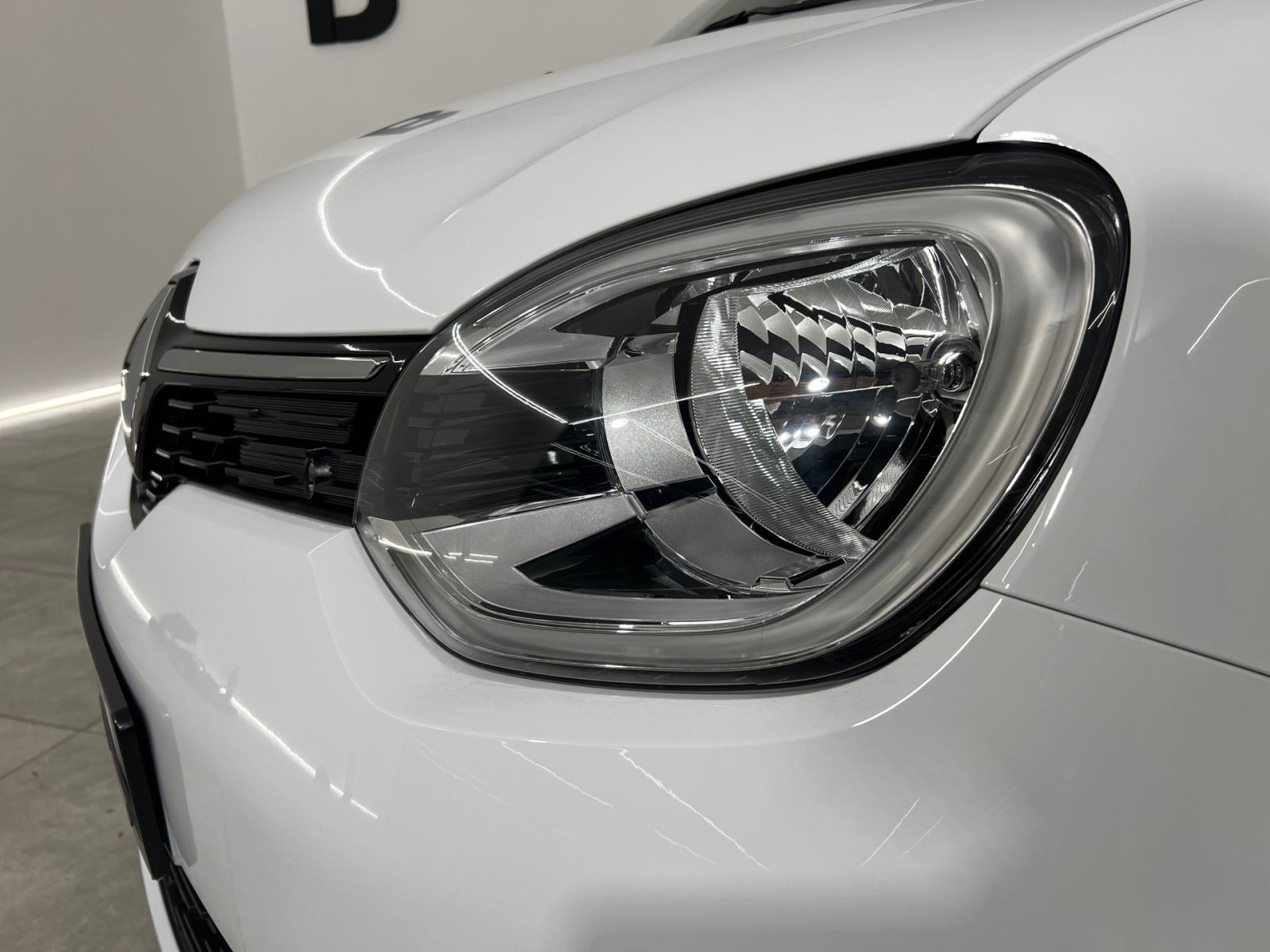 Renault Twingo EQUILIBRE R80 - 3 godine jamstva, fotografija 10