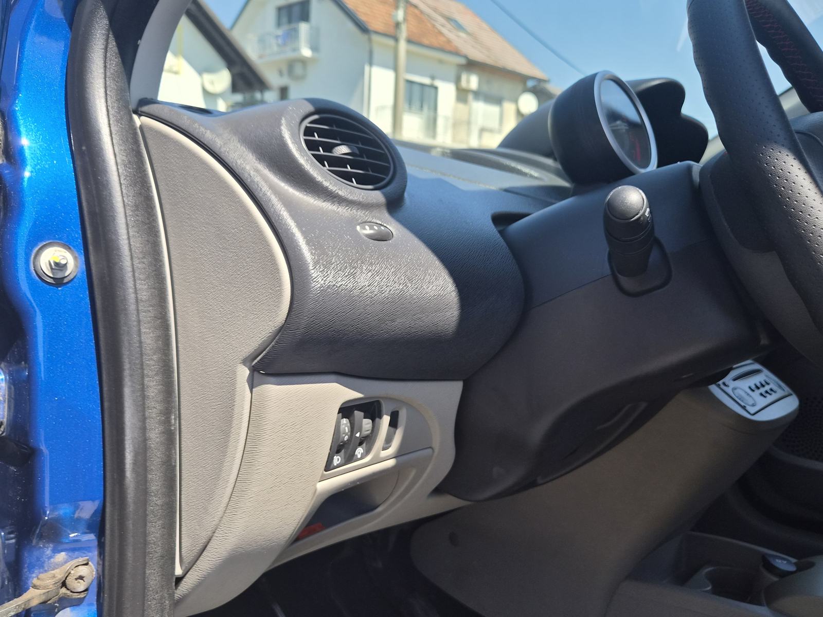Renault Twingo GT 1,2, fotografija 17