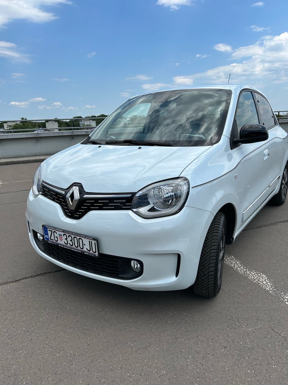 Renault Twingo III Techno R80 automatik, fotografija 3