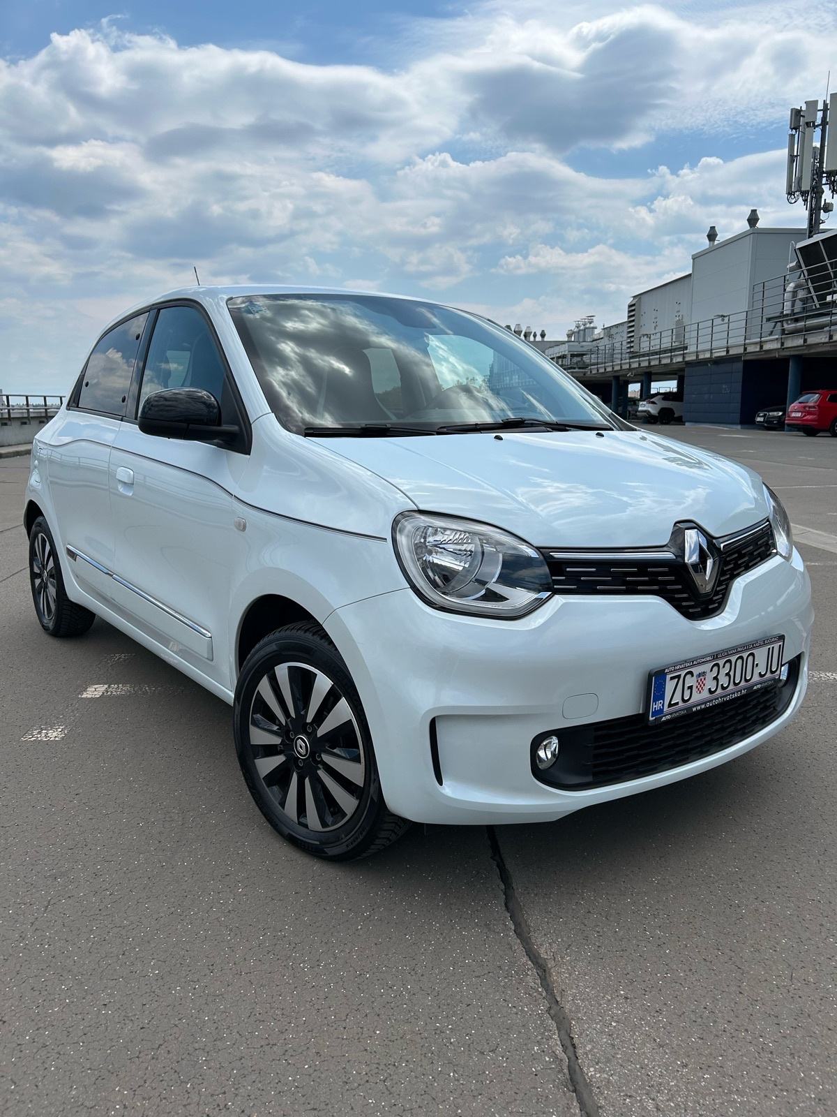 Renault Twingo III Techno R80 automatik, fotografija 4