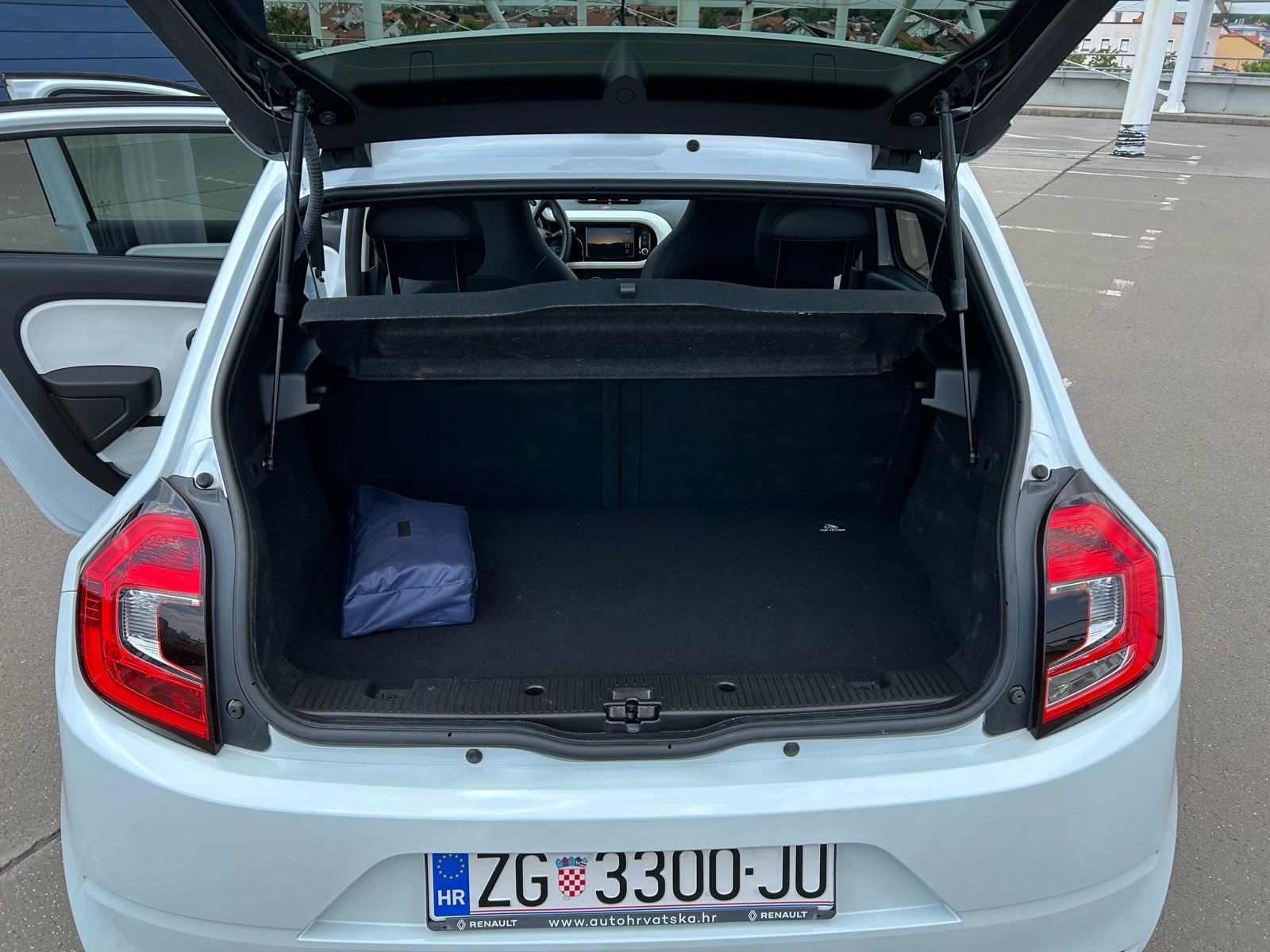 Renault Twingo III Techno R80 automatik, fotografija 9