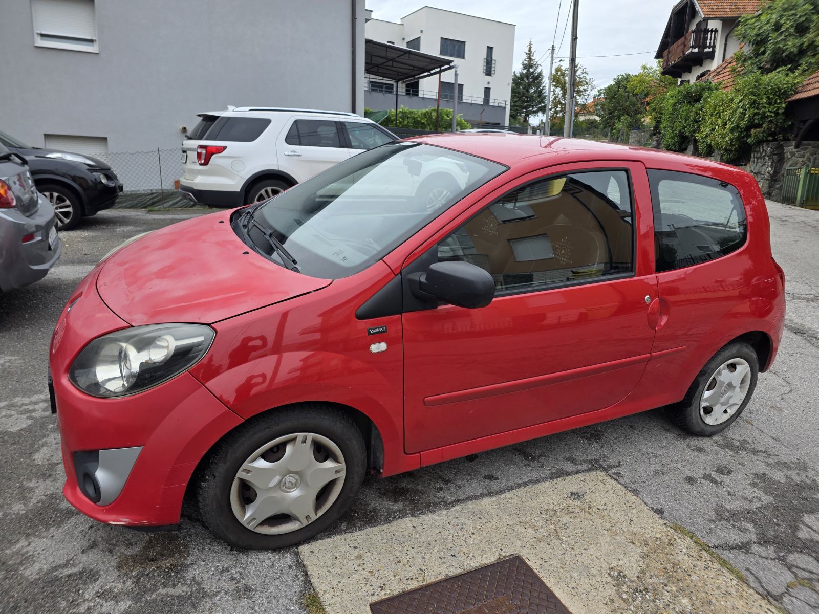 Renault Twingo- neispravan, fotografija 1