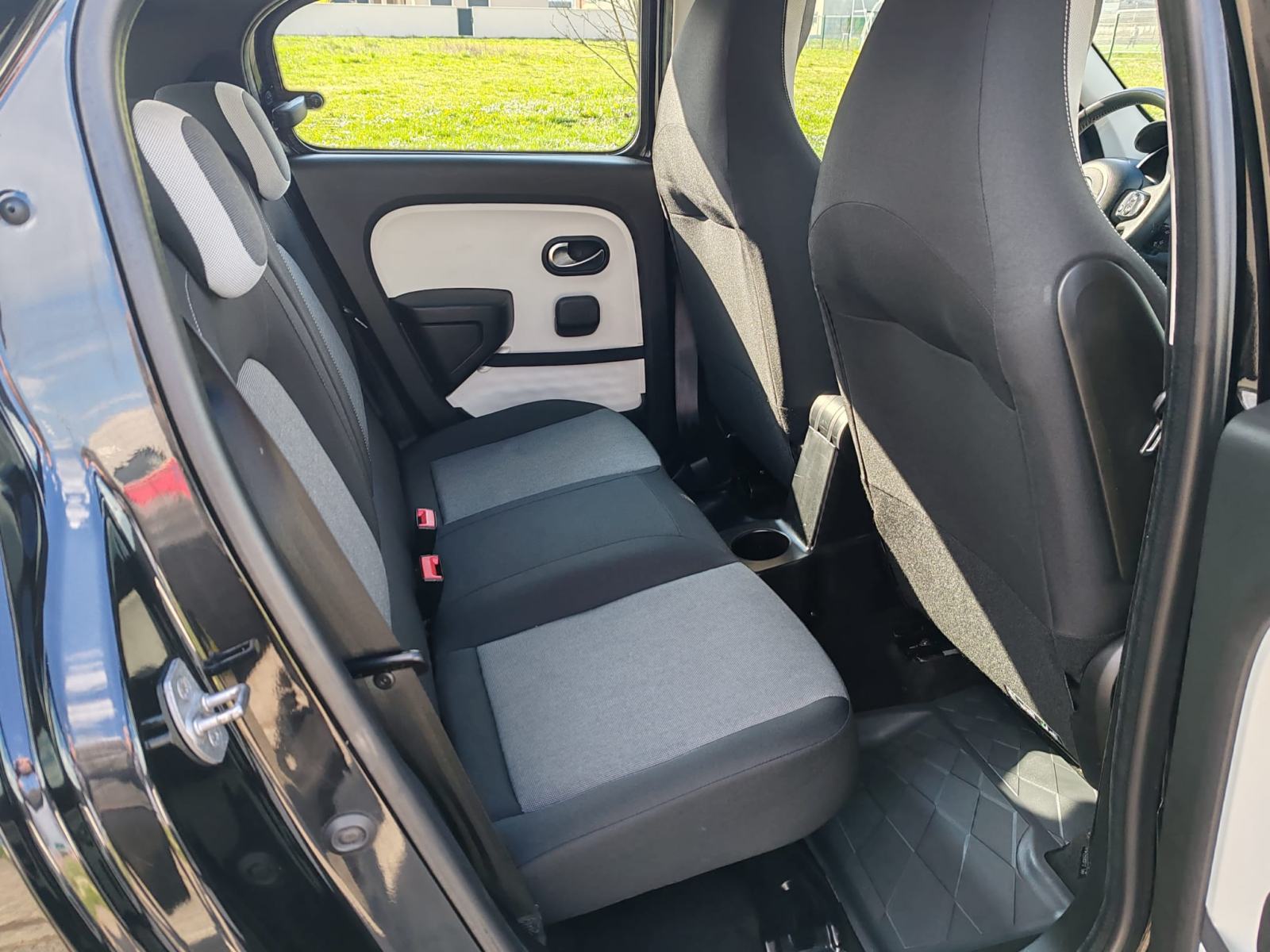 Renault Twingo SCe 1,0 BENZIN, 2015 G, 96000 KM, KARTICE DO 36 RATA, fotografija 10