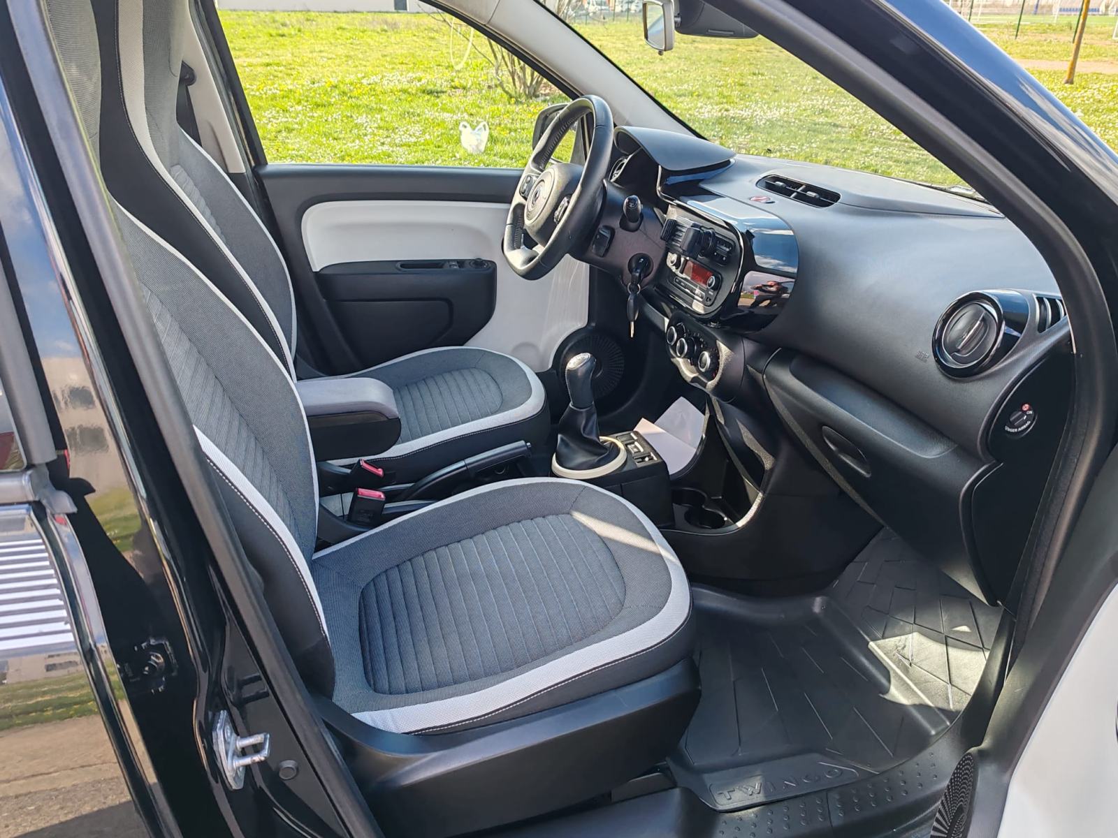 Renault Twingo SCe 1,0 BENZIN, 2015 G, 96000 KM, KARTICE DO 36 RATA, fotografija 8