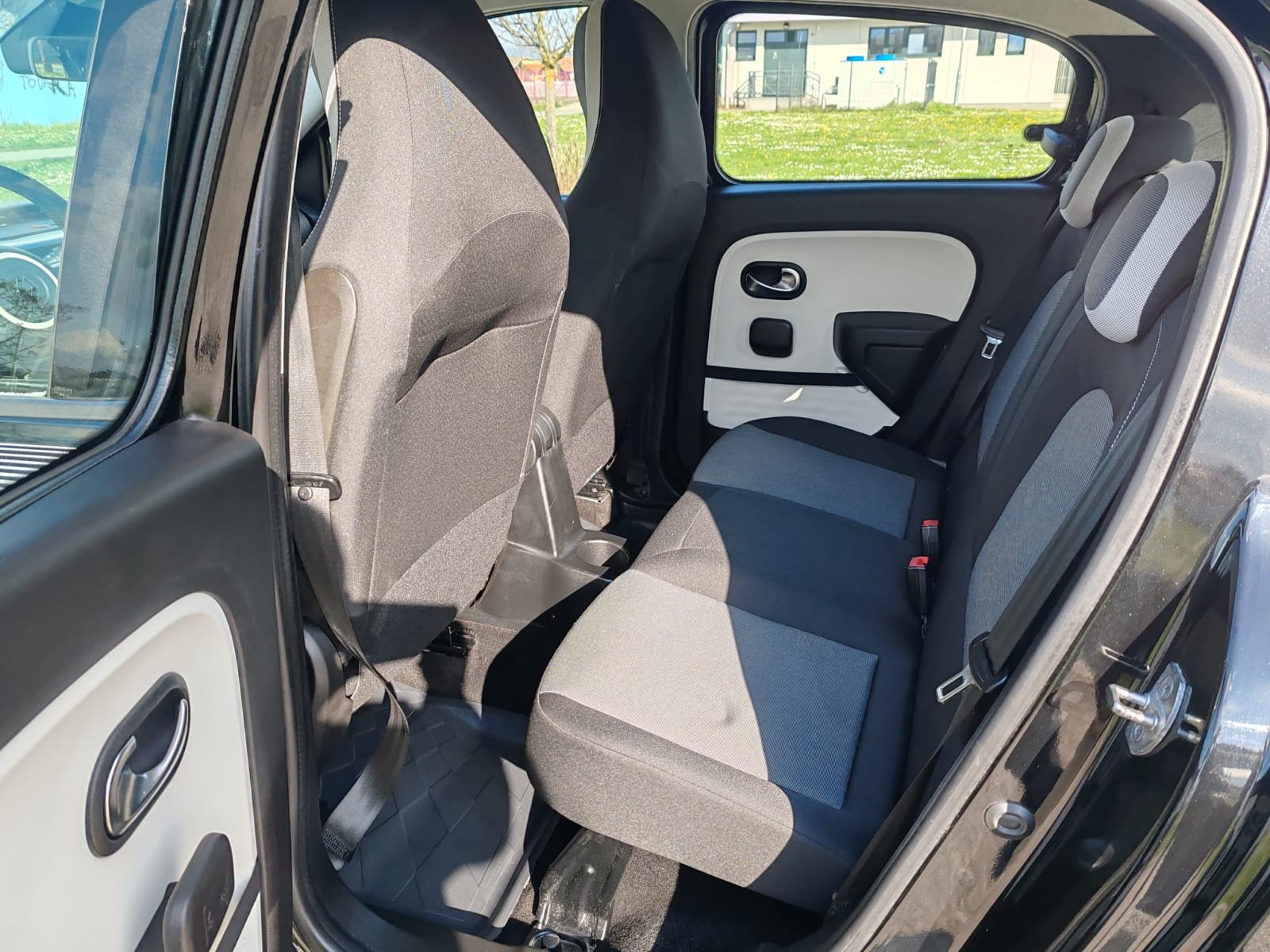 Renault Twingo SCe 1,0 BENZIN, 2015 G, 96000 KM, KARTICE DO 36 RATA, fotografija 9