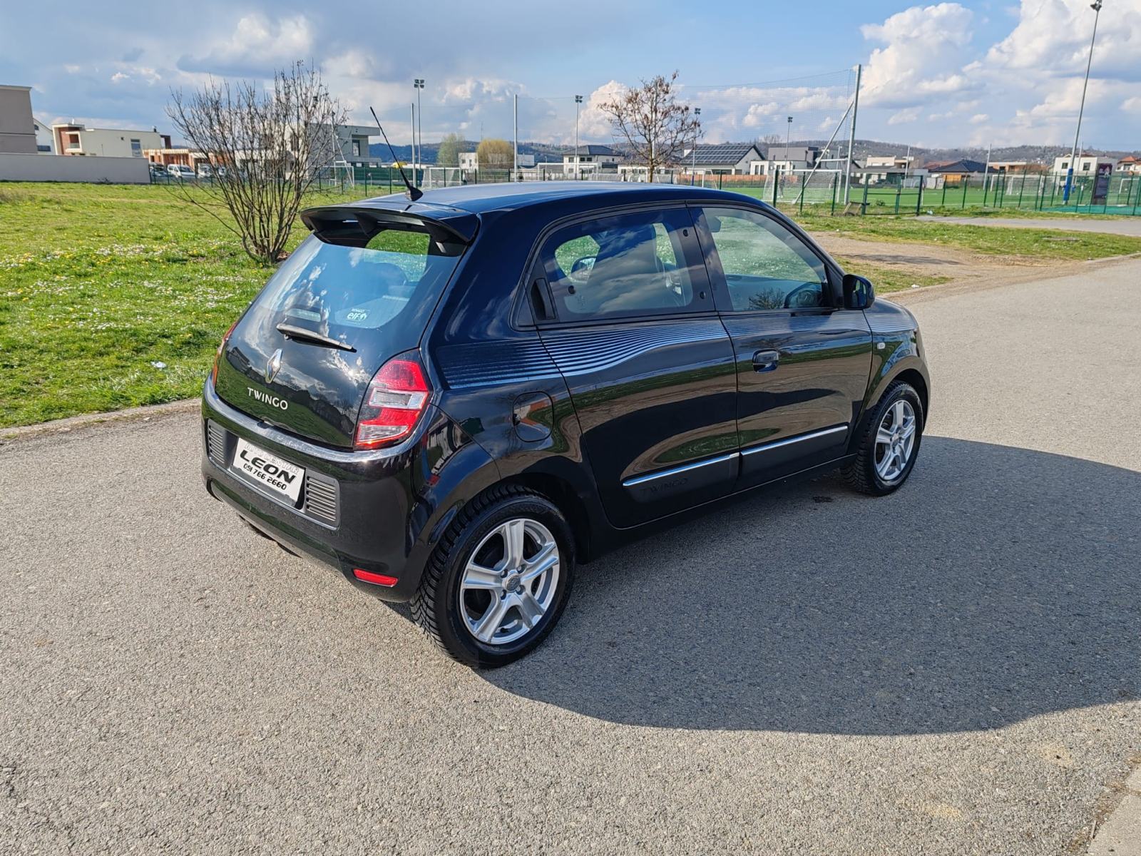 Renault Twingo SCe 1,0 BENZIN, 2015 G, 96000 KM, KARTICE DO 36 RATA, fotografija 4