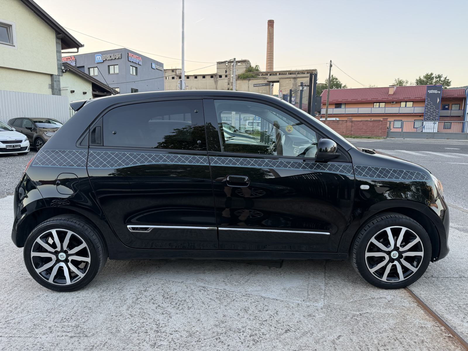 Renault Twingo SCe 70 “La Parisienne”-POTVRDA KM-REG.1GOD-LED-MOD.2018, fotografija 5