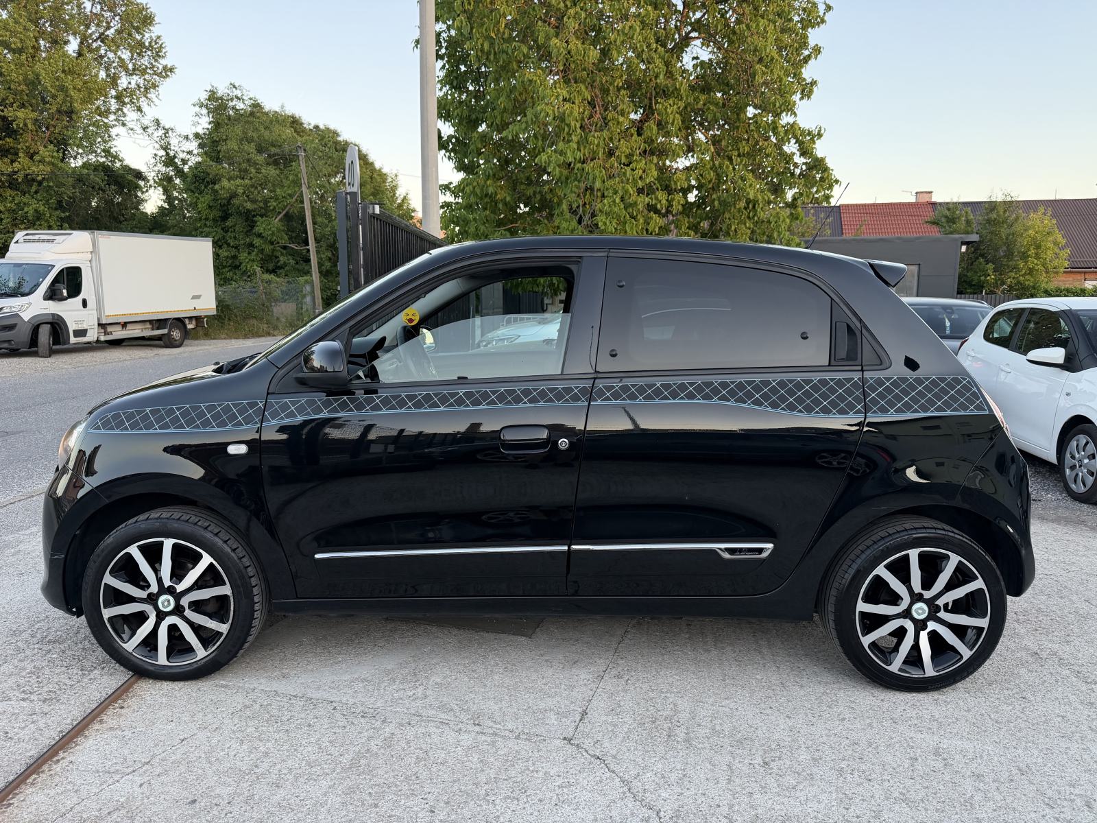 Renault Twingo SCe 70 “La Parisienne”-POTVRDA KM-REG.1GOD-LED-MOD.2018, fotografija 10