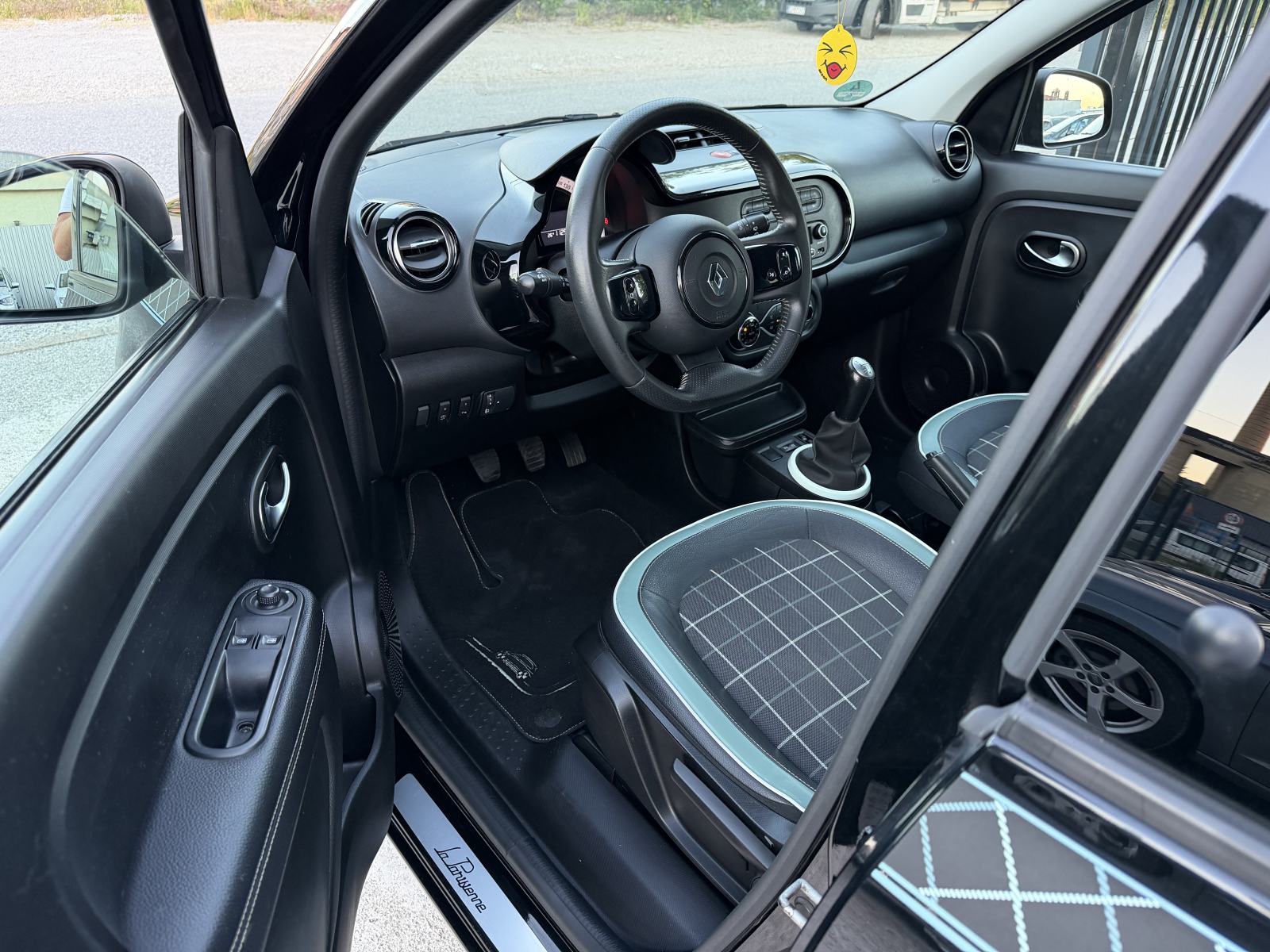 Renault Twingo SCe 70 “La Parisienne”-POTVRDA KM-REG.1GOD-LED-MOD.2018, fotografija 15