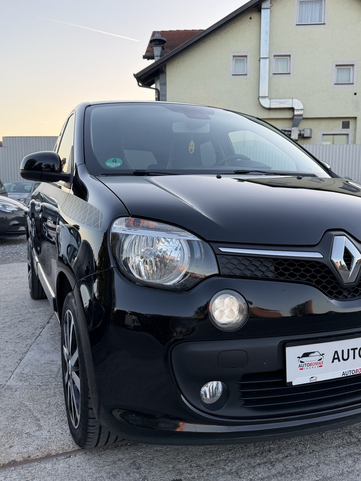 Renault Twingo SCe 70 “La Parisienne”-POTVRDA KM-REG.1GOD-LED-MOD.2018, fotografija 4