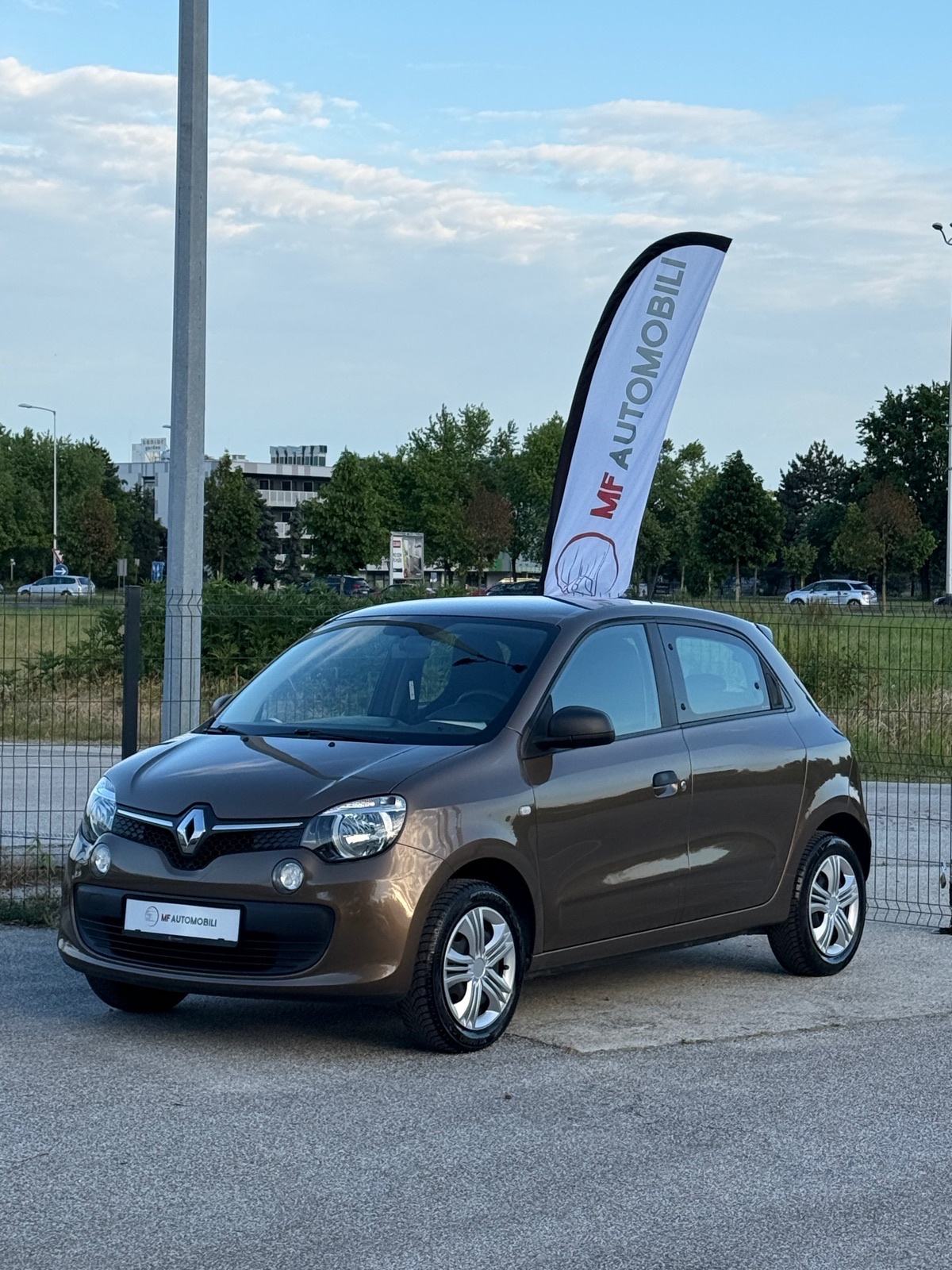 Renault Twingo SCe 70 • Life | Leasing, fotografija 4