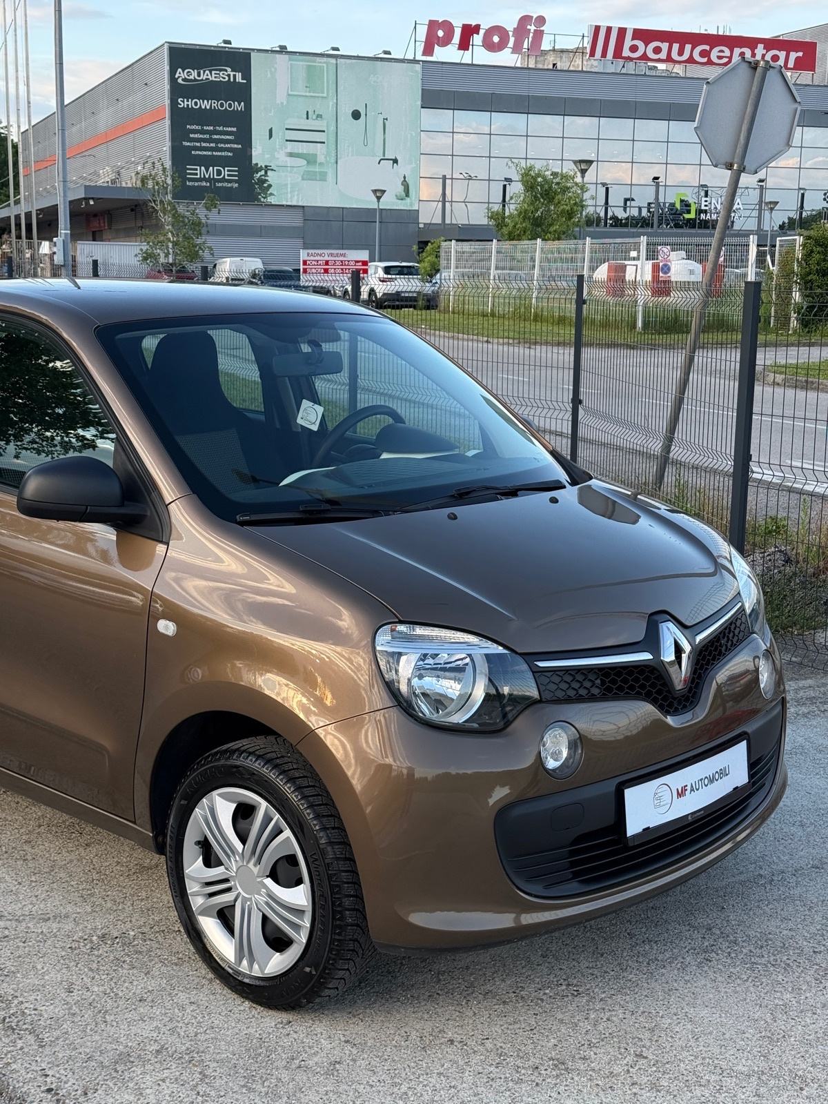 Renault Twingo SCe 70 • Life | Leasing, fotografija 8