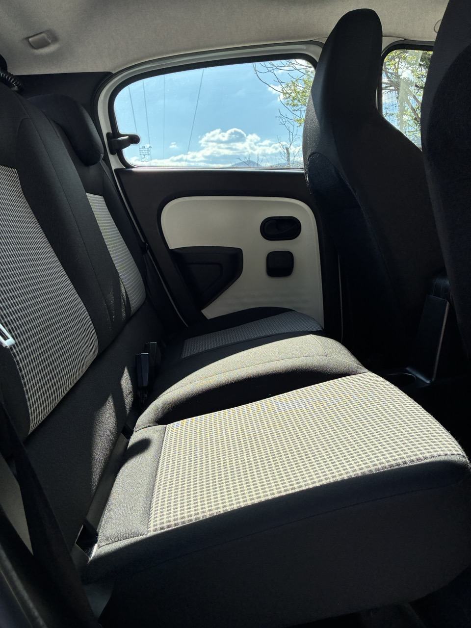 Renault Twingo SCe 70 + 2 seta kotača, fotografija 9