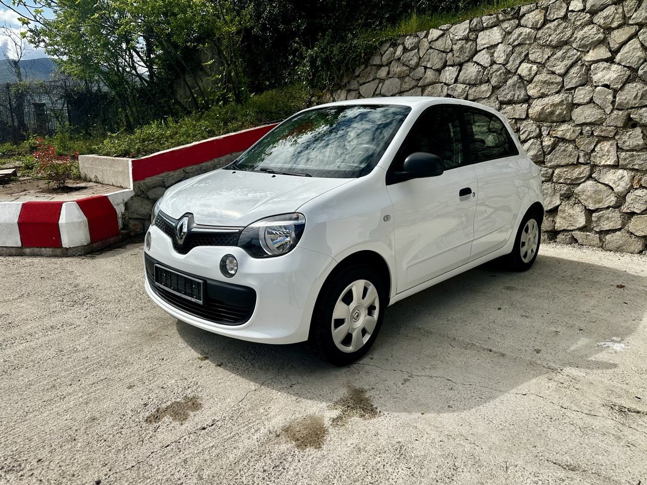 Renault Twingo SCe 70 + 2 seta kotača, fotografija 3