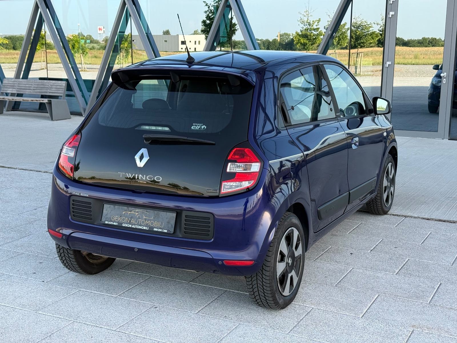 Renault Twingo SCe 70 LIMITED,TEMP,KLIMA, REG 03/2027,, fotografija 5