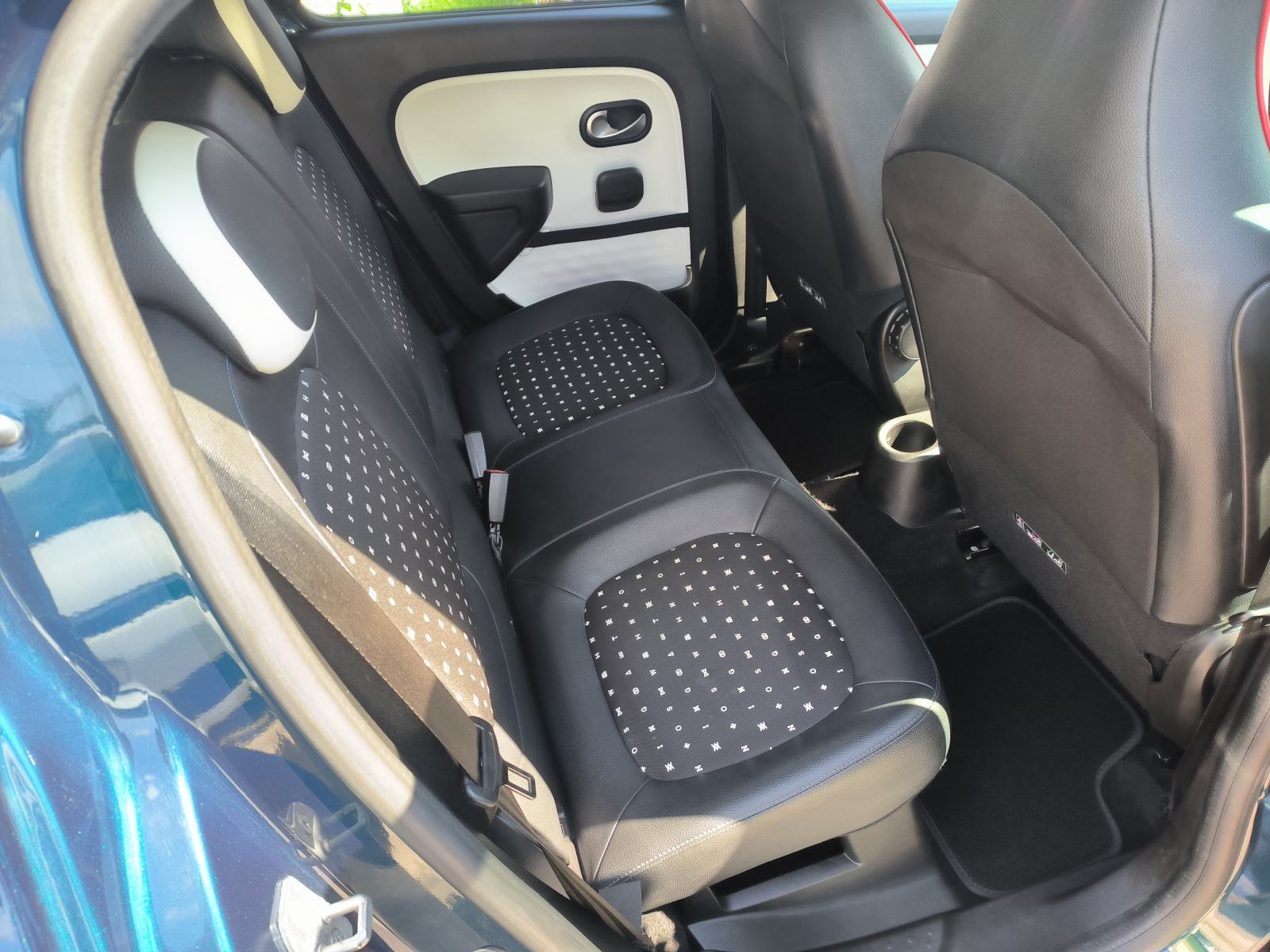 Renault Twingo 1.0 SIGNATURE, SERVISNA, JAMSTVO, REG. 1 GODINU, fotografija 17