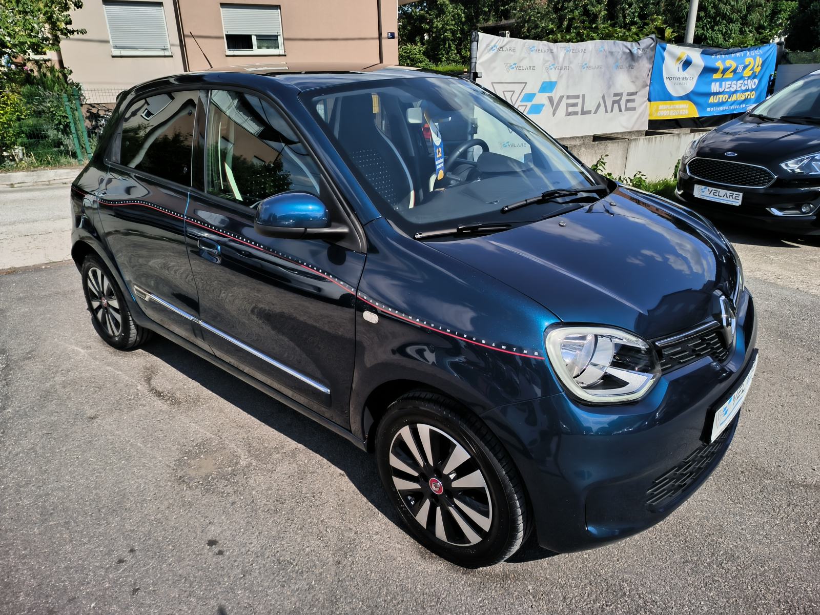 Renault Twingo 1.0 SIGNATURE, SERVISNA, JAMSTVO, REG. 1 GODINU, fotografija 3