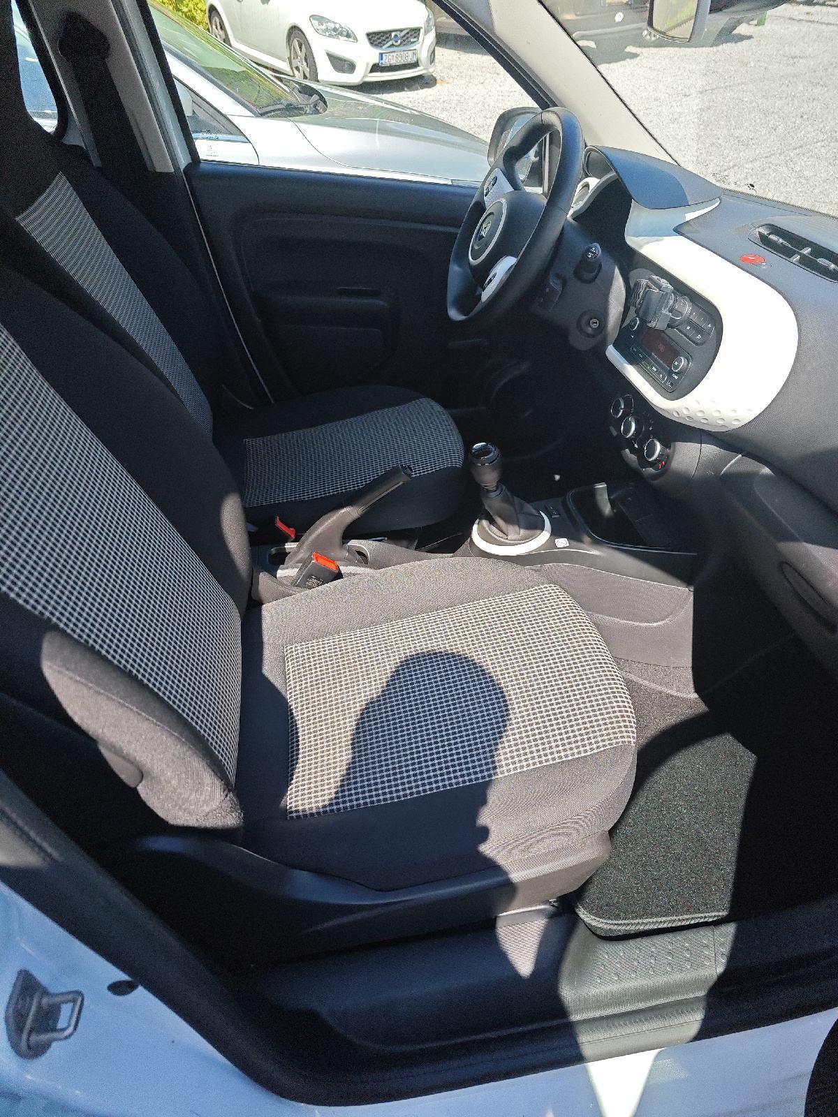 Renault Twingo SCe, fotografija 6