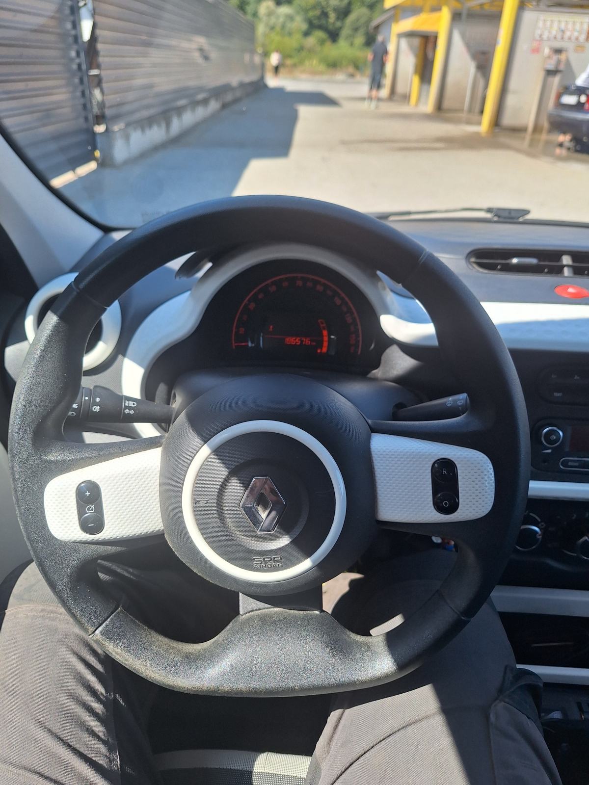 Renault Twingo SCe, fotografija 9