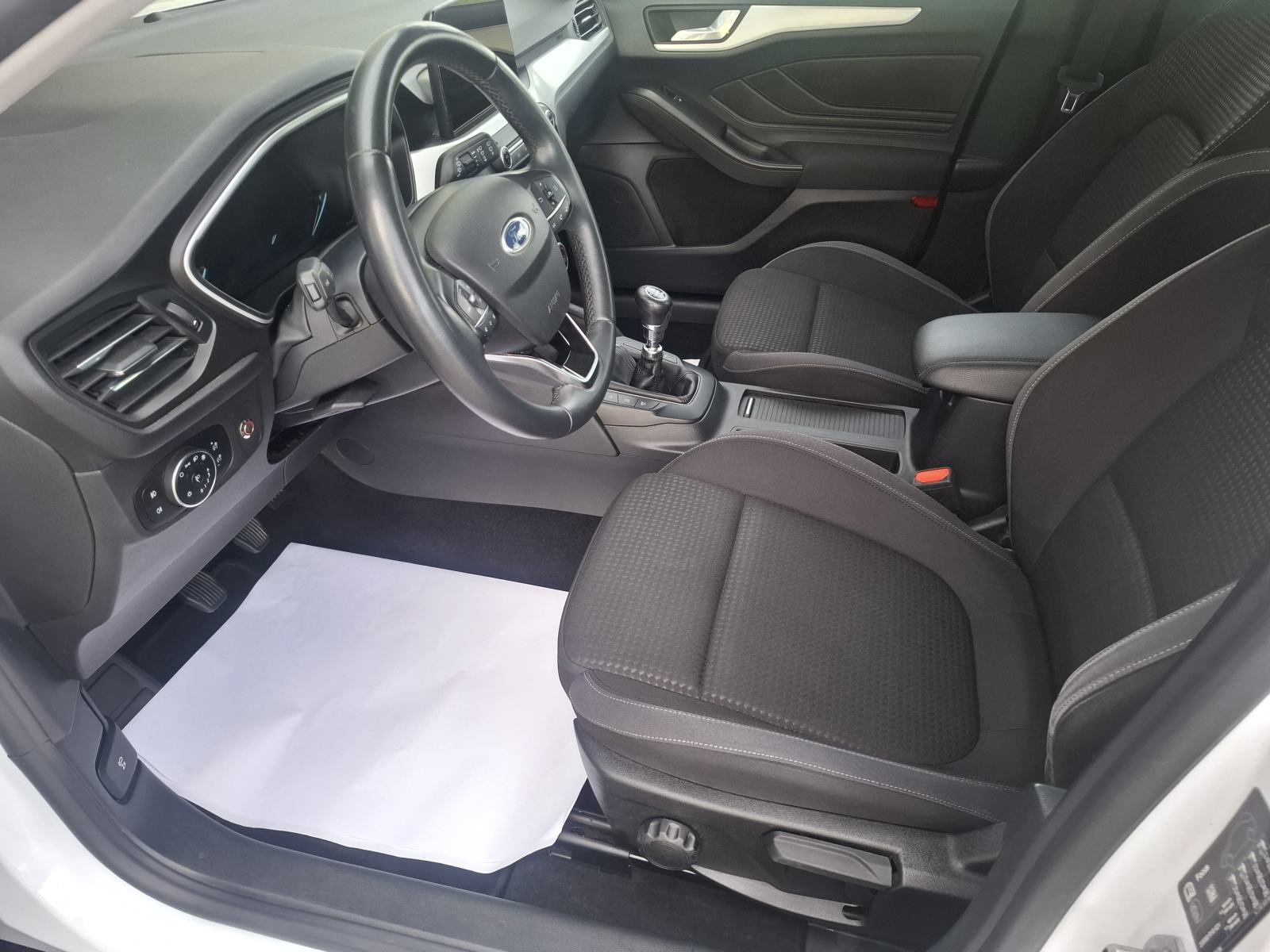 Ford Focus 1,5 TDCi euro6, fotografija 12