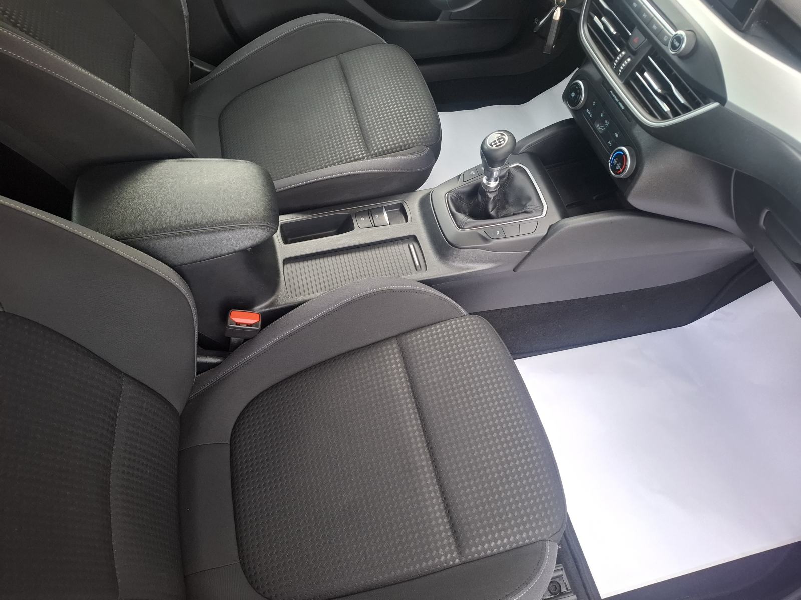 Ford Focus 1,5 TDCi euro6, fotografija 14