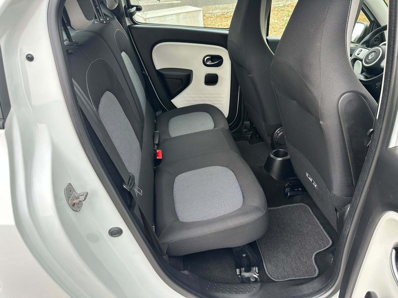 Renault Twingo TCe 90, fotografija 12