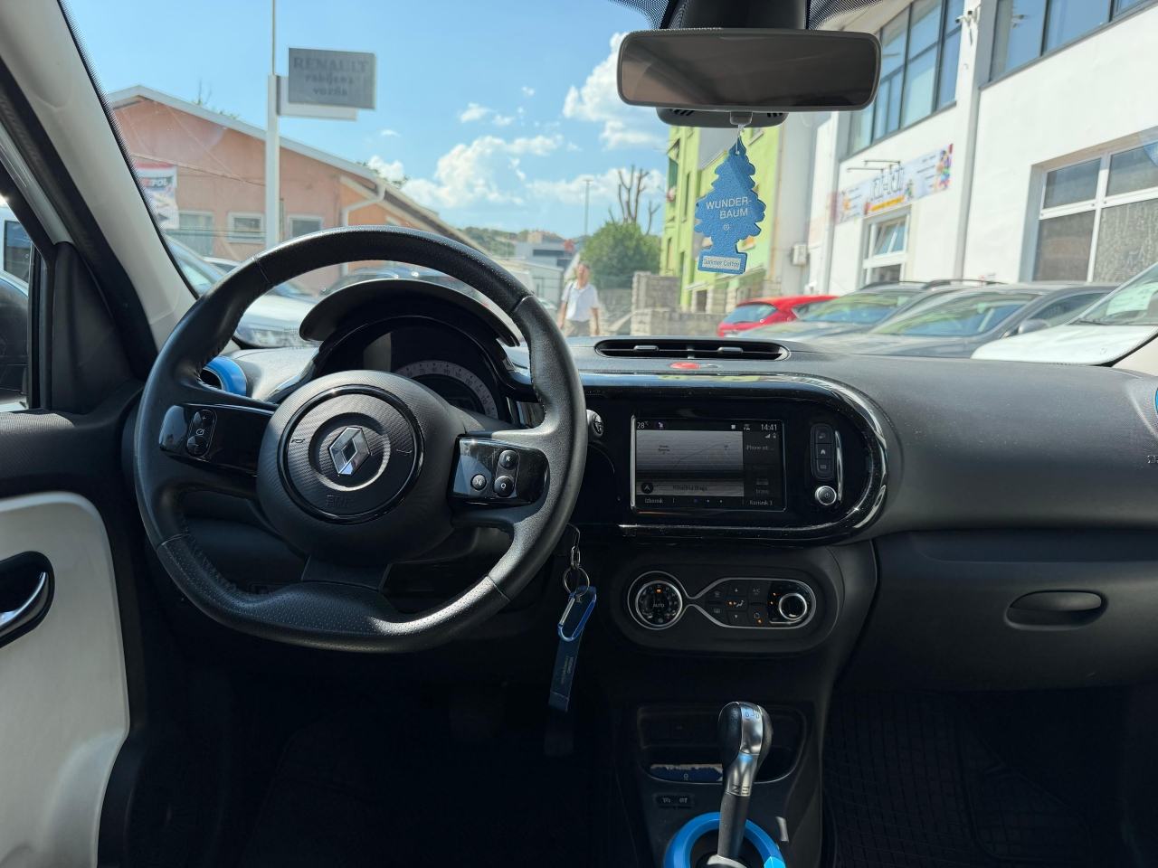 Renault Twingo Z.E. Intens R80, fotografija 9