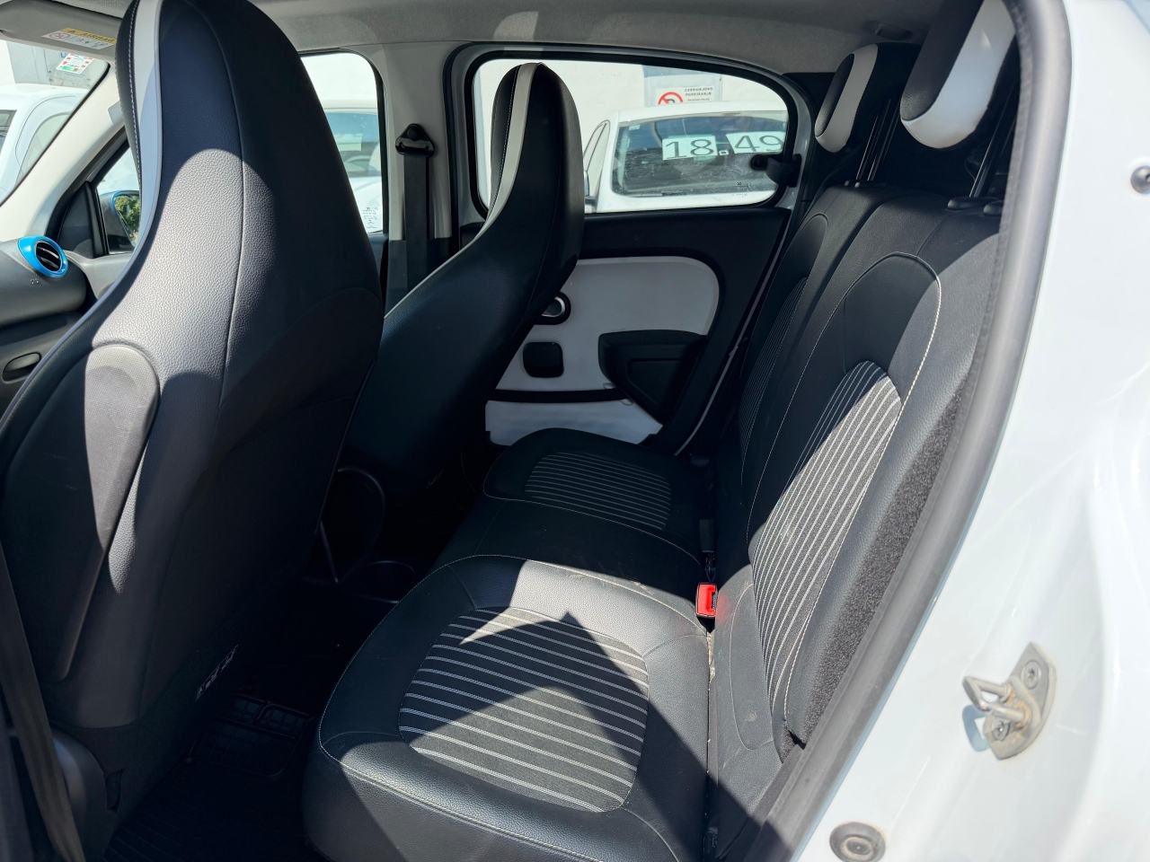 Renault Twingo Z.E. Intens R80, fotografija 13