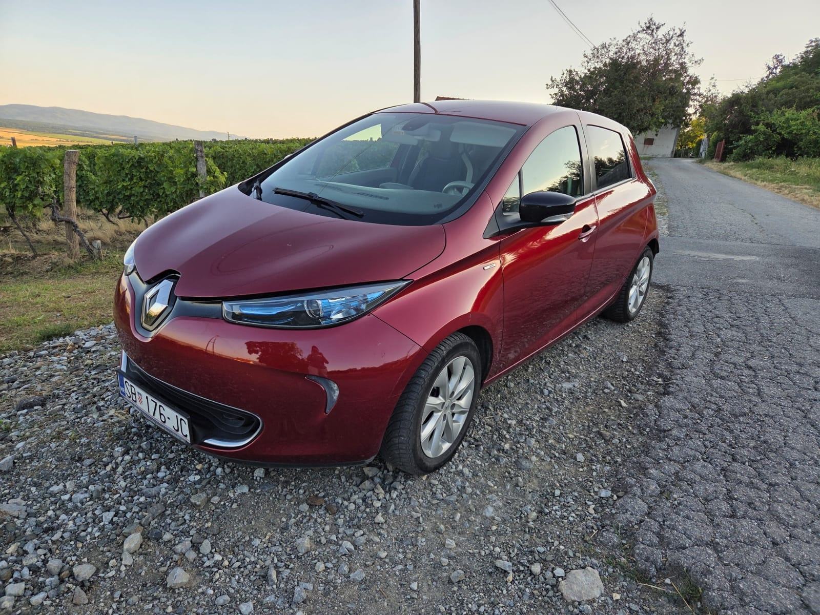 Renault Zoe 2018. Bose edition - 300 km doseg, pogled izvana - slika 1