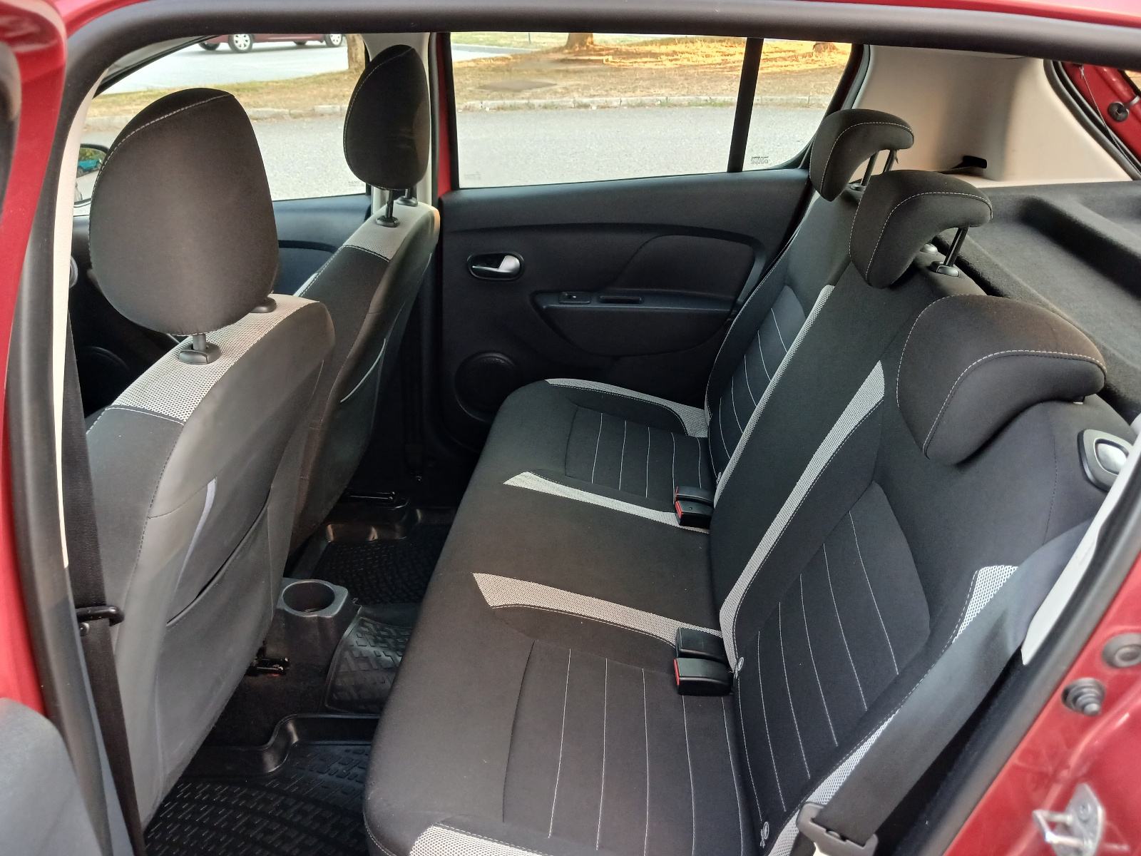 Sandero 1.5 dci⭐️STEPWAY⭐️VELIKI SERVIS⭐️JAMSTVO do 2 godine⭐️, fotografija 15