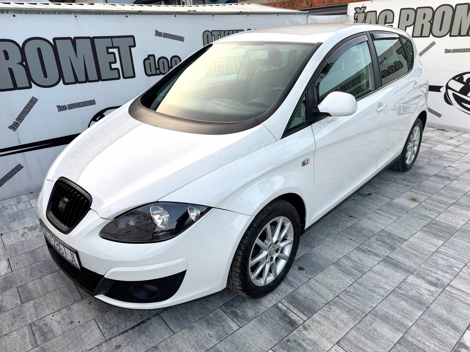 Seat Altea 1,6 TDI automatik #REG 2/27# KLIMA# DOBAR AUTO# KARTICE-36, fotografija 2