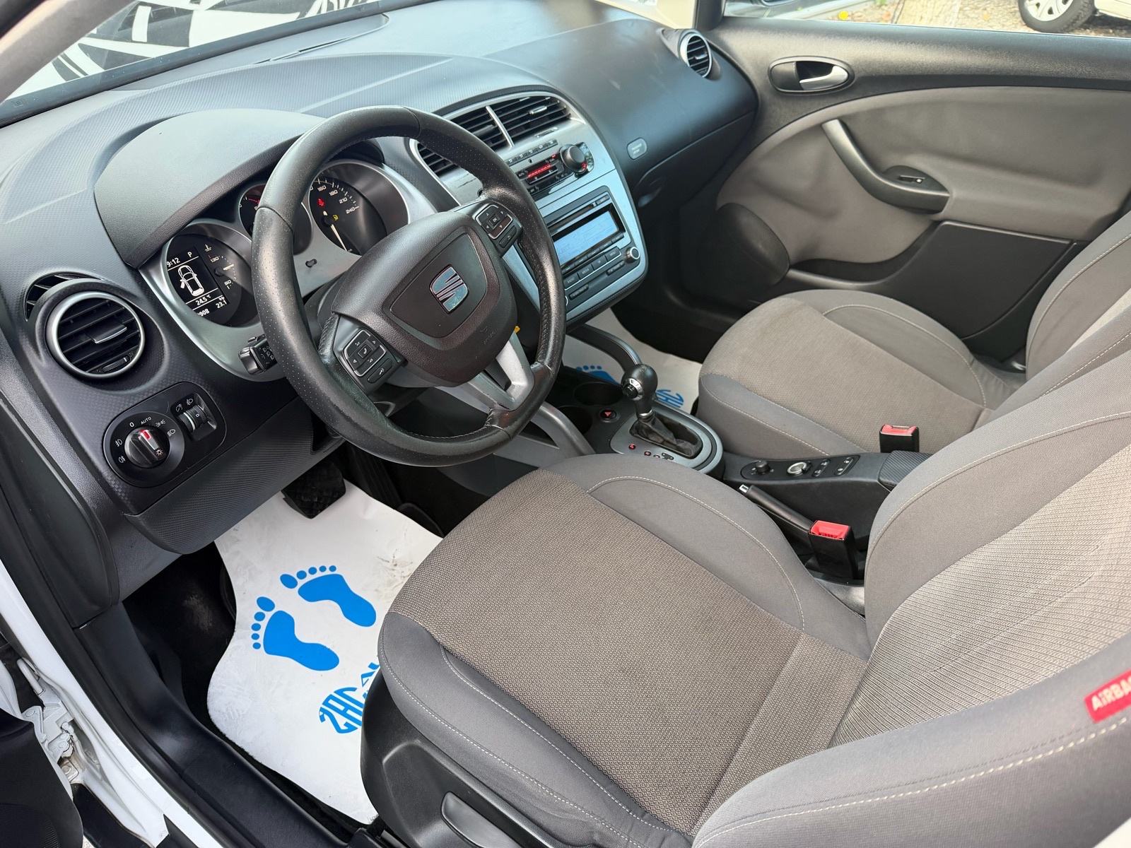 Seat Altea 1,6 TDI automatik #REG 2/27# KLIMA# DOBAR AUTO# KARTICE-36, fotografija 4
