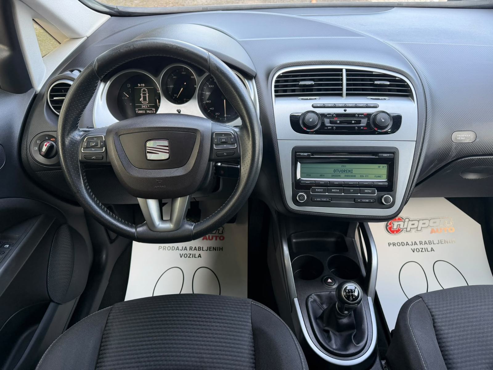 Seat Altea XL 1,6 TDI - KLIMA - REGISTRIRAN - VELIKI SERVIS, fotografija 13