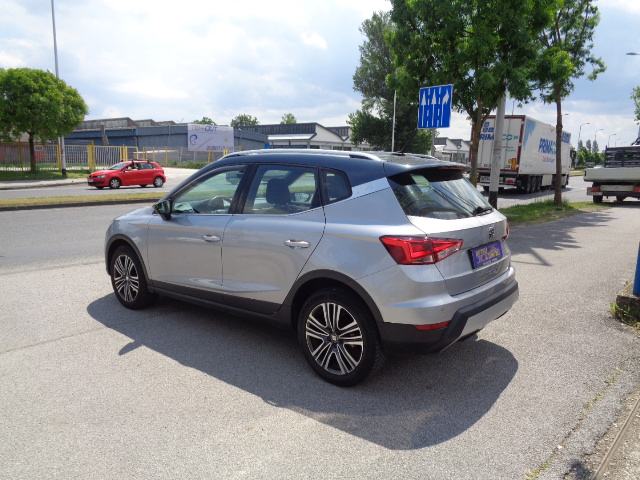 Seat Arona 1,0 TSI,115Ks,HR Auto,Servisna,Samo 61.000KM,Led,Tooop,., fotografija 6