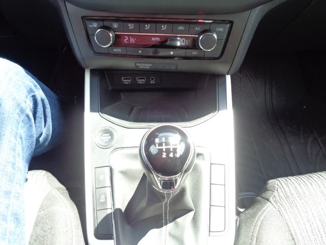 Seat Arona 1,0 TSI,115Ks,HR Auto,Servisna,Samo 61.000KM,Led,Tooop,., fotografija 16