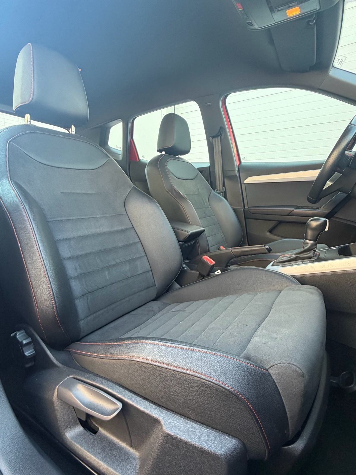 ***SEAT ARONA 1,0 TSI DSG FR PAKET*** KEYLESS, LED FAROVI, 17'', u PDV, fotografija 9