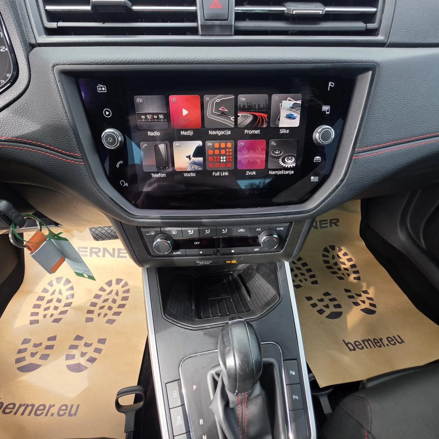 Seat Arona 1,0 TSI DSG FR Plus, fotografija 6