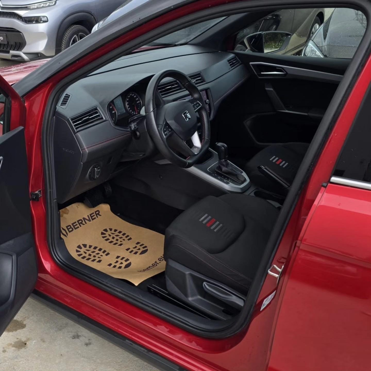 Seat Arona 1,0 TSI DSG FR Plus, fotografija 14