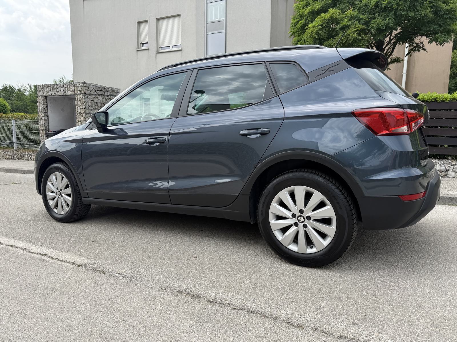 Seat Arona 1,0 TSI,SPORT PAKET:KOŽA/ALC,2021g,JAMSTVO 12mj,NIJE UVOZ!, fotografija 5