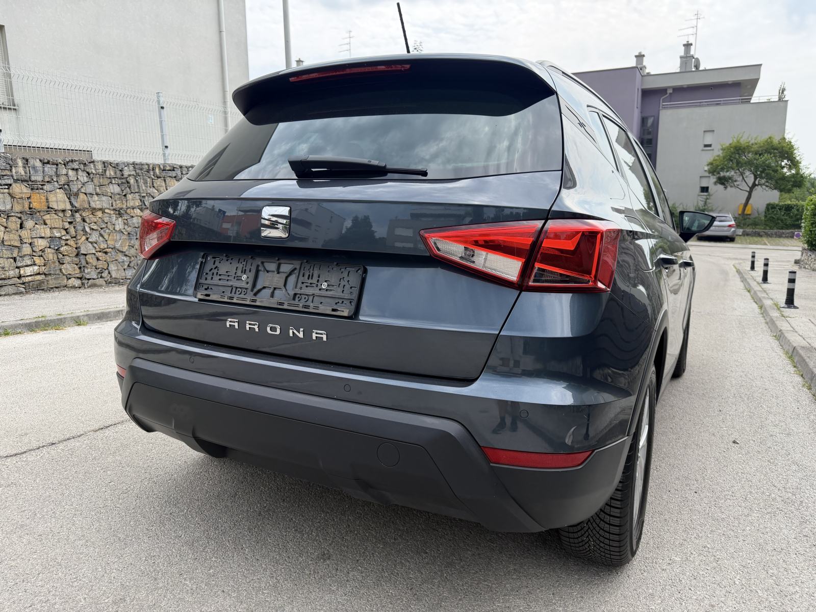 Seat Arona 1,0 TSI,SPORT PAKET:KOŽA/ALC,2021g,JAMSTVO 12mj,NIJE UVOZ!, fotografija 3