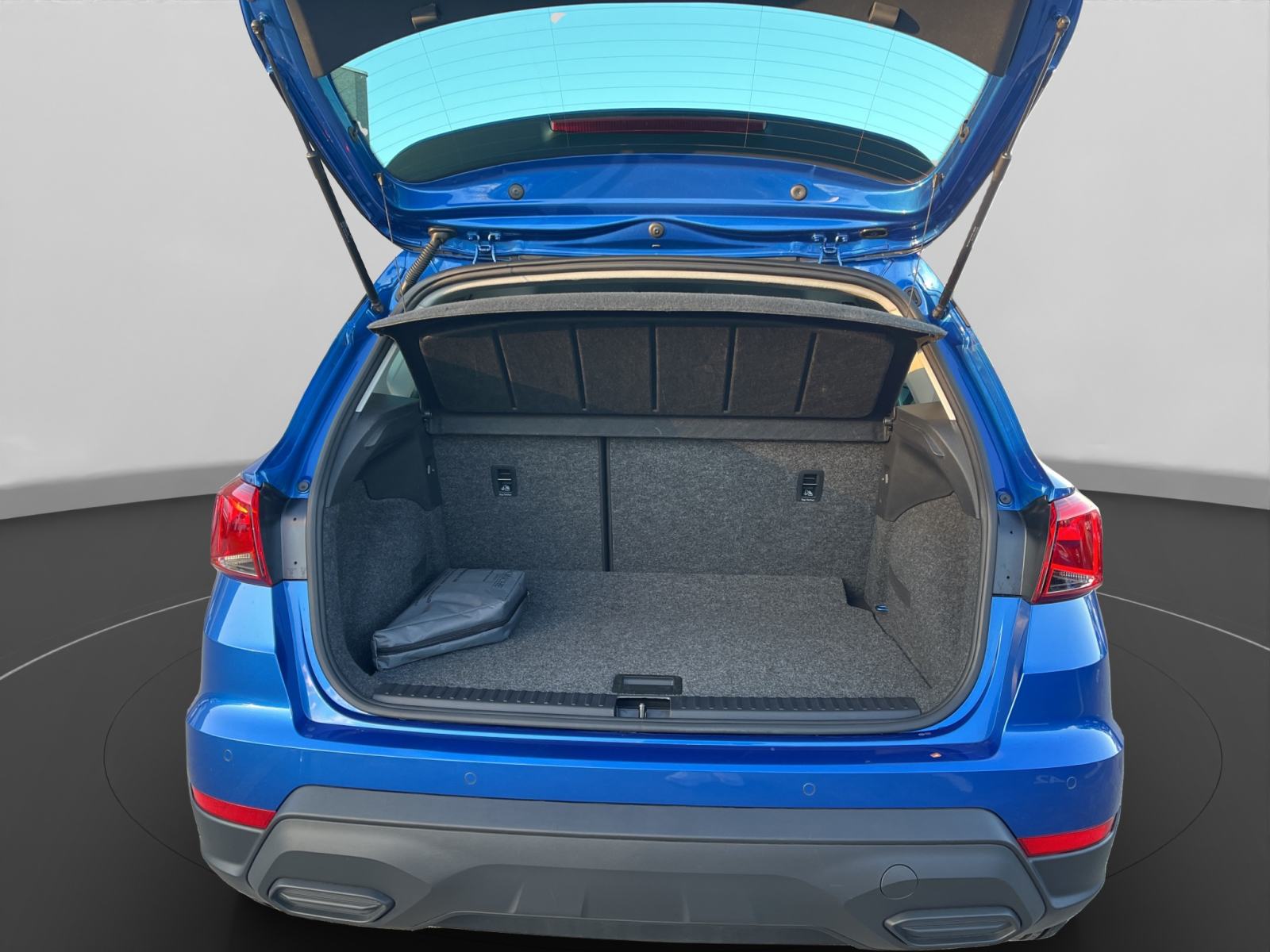 Seat Arona 1,0 TSI Style, fotografija 13