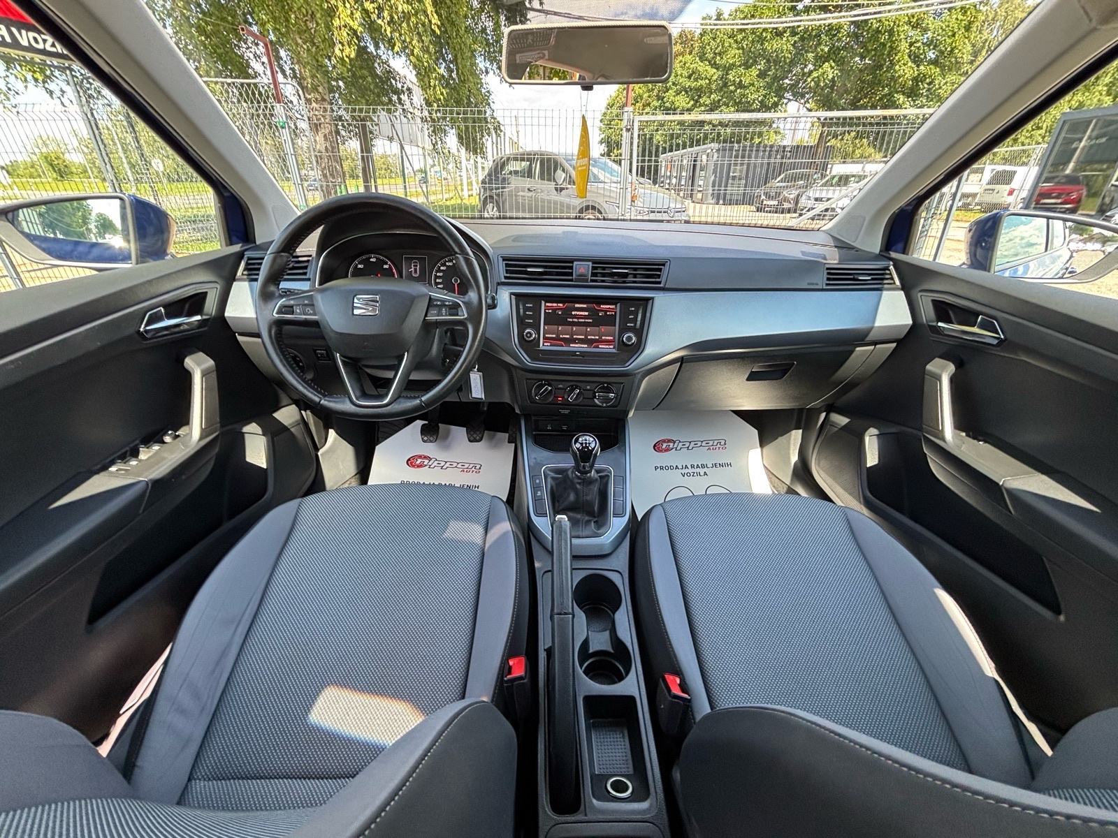 Seat Arona 1,6 TDI - PDV - REGISTRIRAN - KLIMA - ALU - TEMPOMAT, fotografija 11