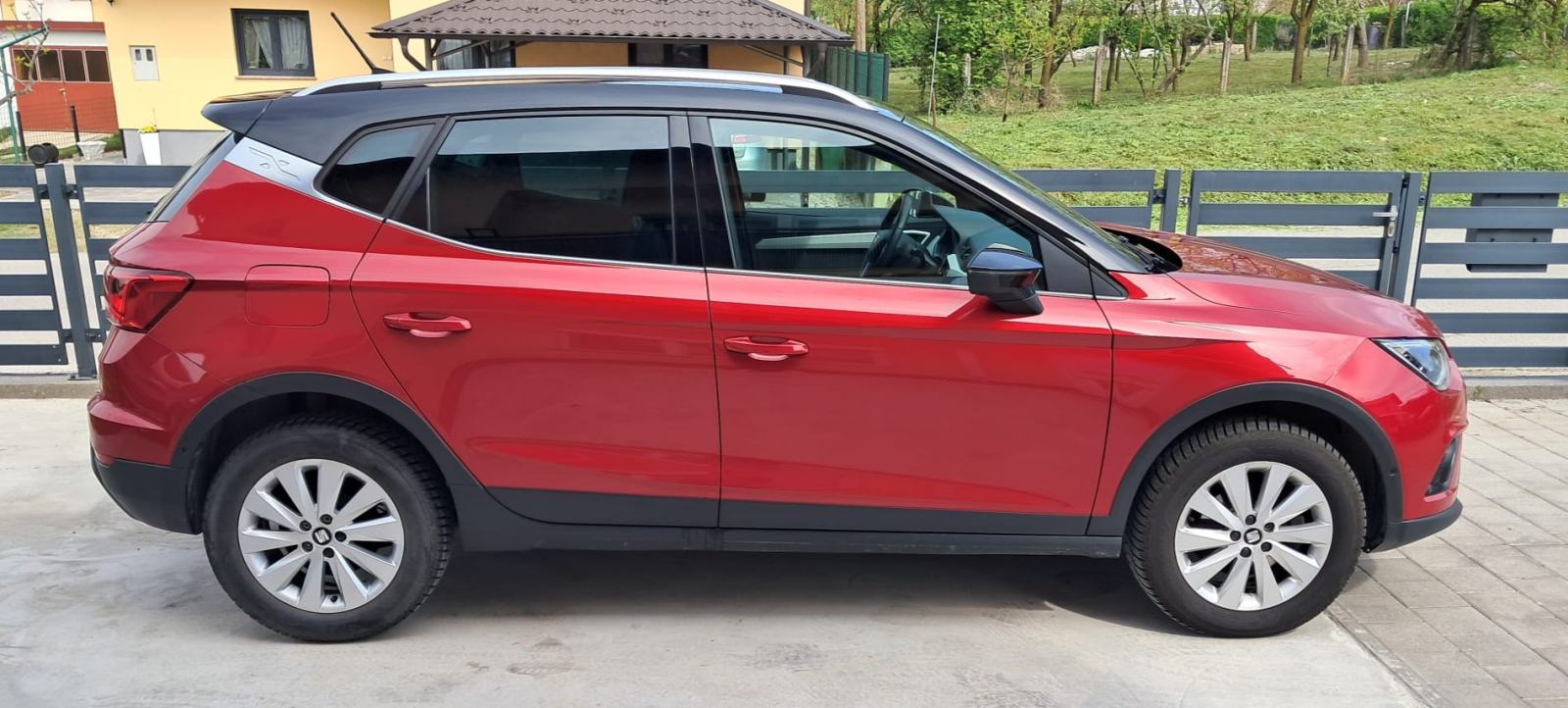 Seat Arona 1,6 TDI, Xcellence, ambietalno osvj, Keyless, LED svjetla, fotografija 5