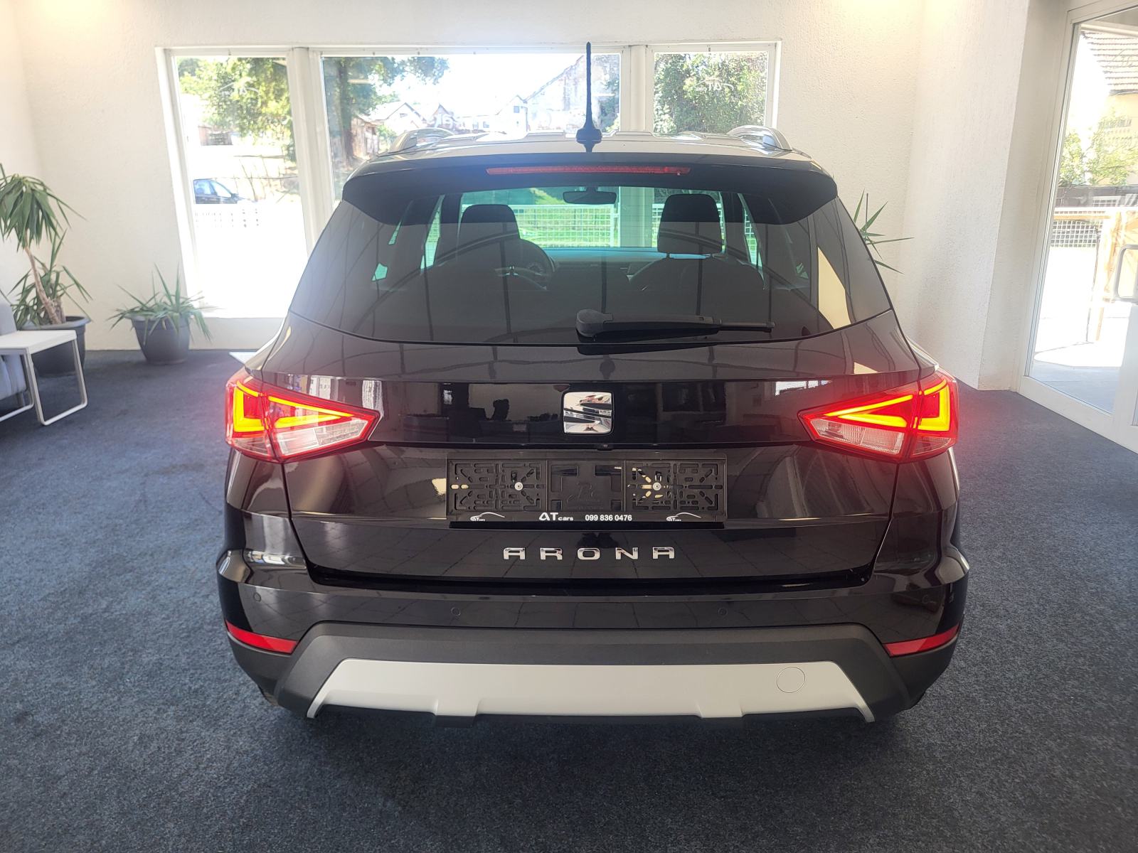 SEAT ARONA 1.6 TDI XCELLENCE NAVI VIRTUAL KAMERA LED+XENON JAMSTVO, fotografija 10