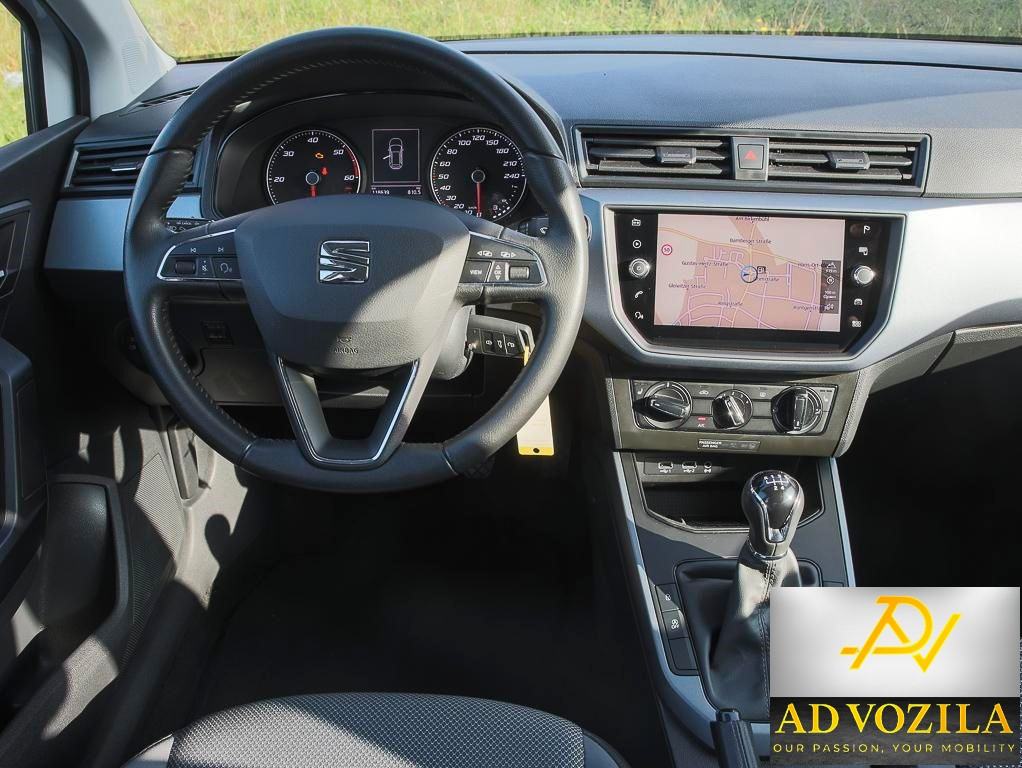 Seat Arona 1,6TDI Style,Navig,App/OS,gr,sjed.€15.300 do reg.!, fotografija 2