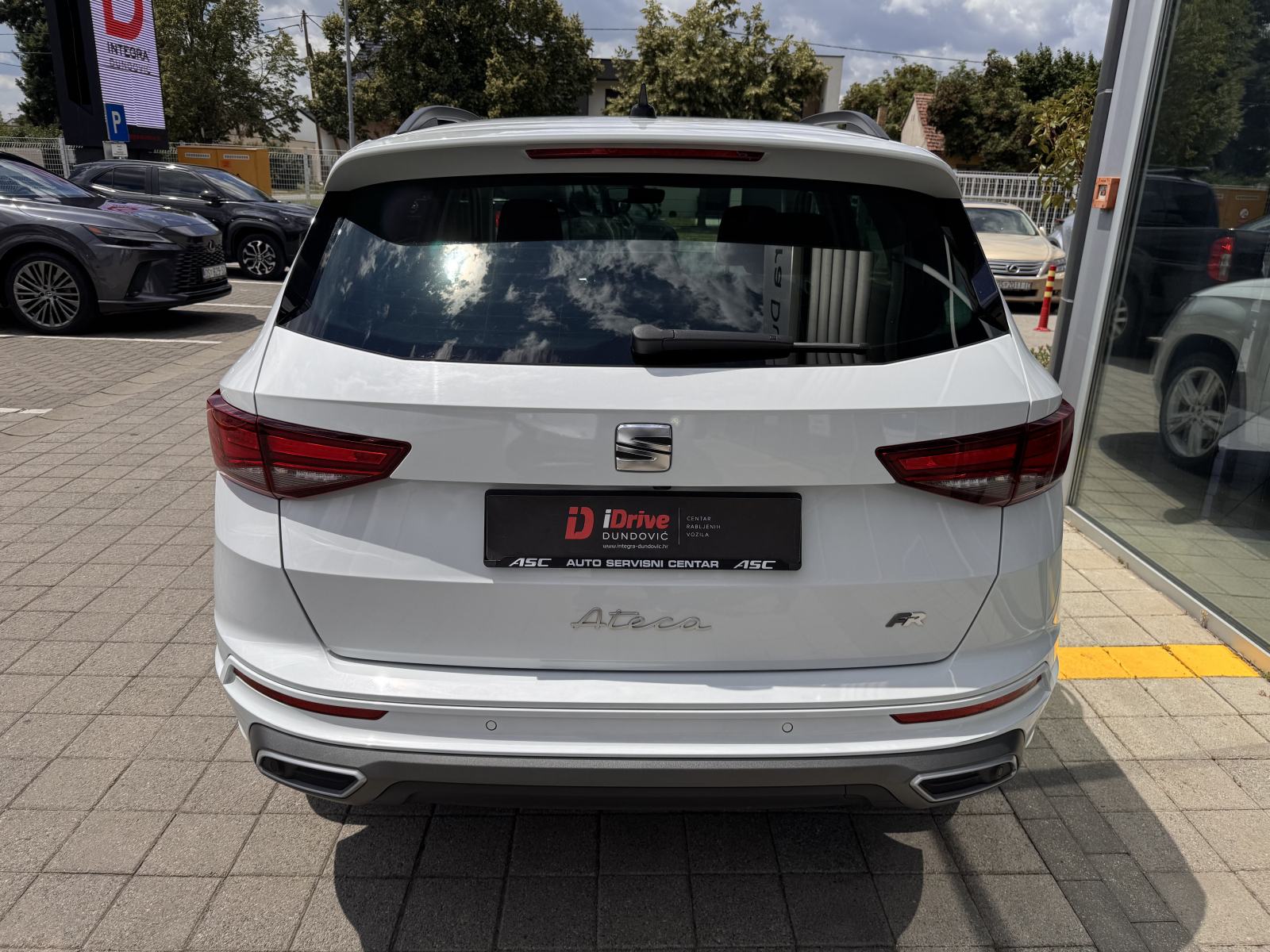 SEAT ATECA 1,5 TSI FR, 1. VL, HR AUTO, NA IME, SAMO 23.720 KM, TOP !!, fotografija 6