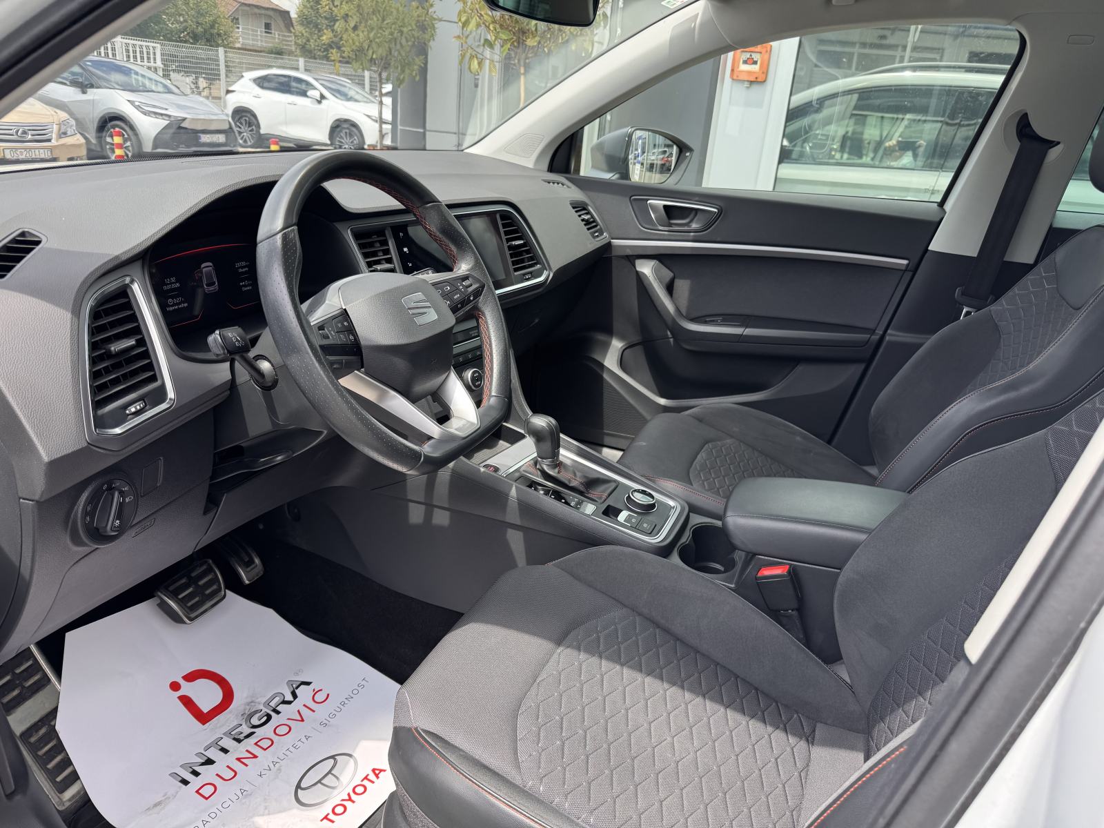 SEAT ATECA 1,5 TSI FR, 1. VL, HR AUTO, NA IME, SAMO 23.720 KM, TOP !!, fotografija 10
