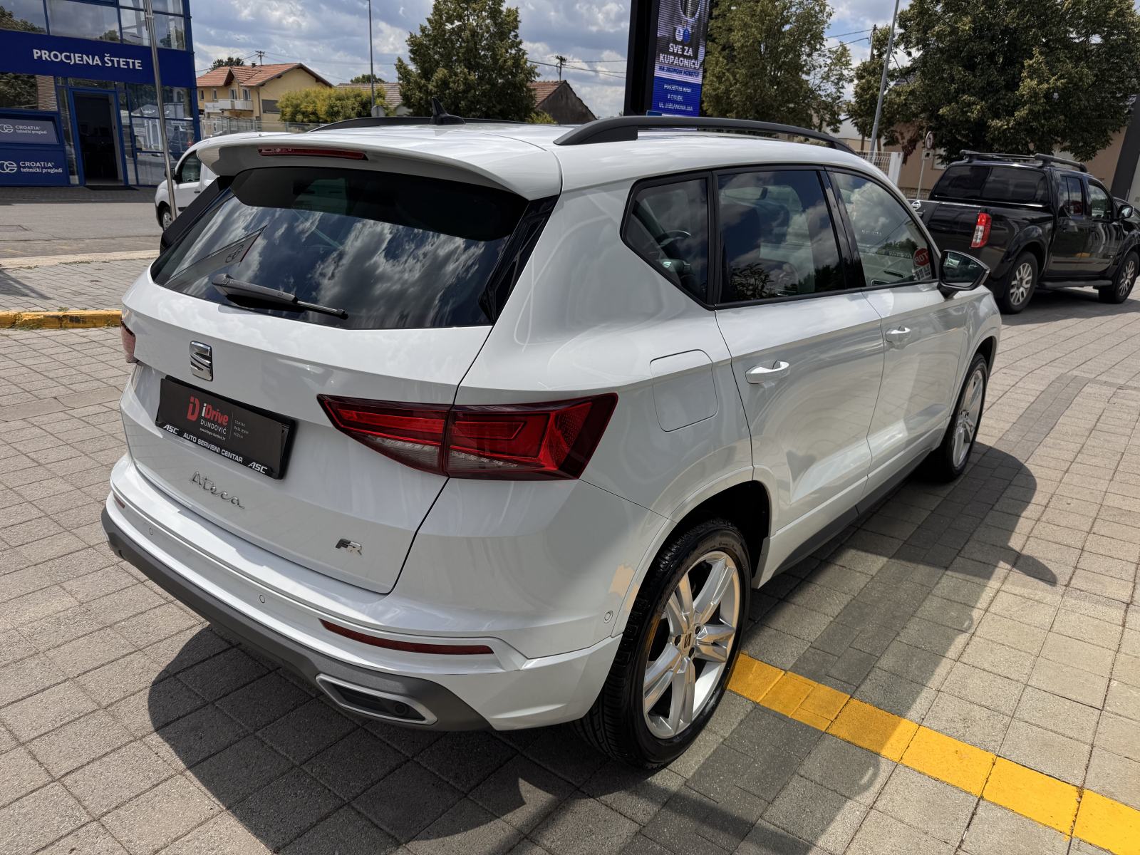 SEAT ATECA 1,5 TSI FR, 1. VL, HR AUTO, NA IME, SAMO 23.720 KM, TOP !!, fotografija 7