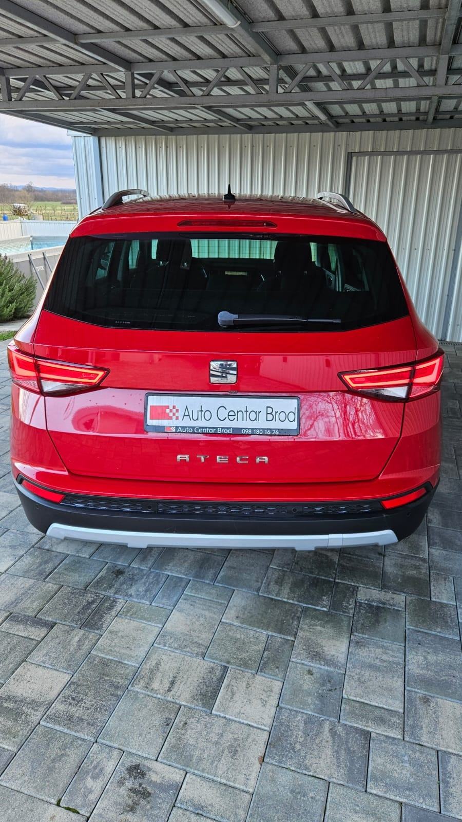 Seat Ateca 1,6 TDI,kamera,matrix, keyless,Leasing, fotografija 3