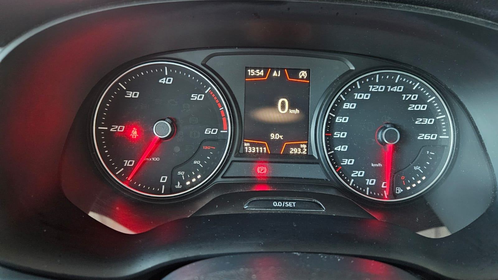 Seat Ateca 1,6 TDI,kamera,matrix, keyless,Leasing, fotografija 9